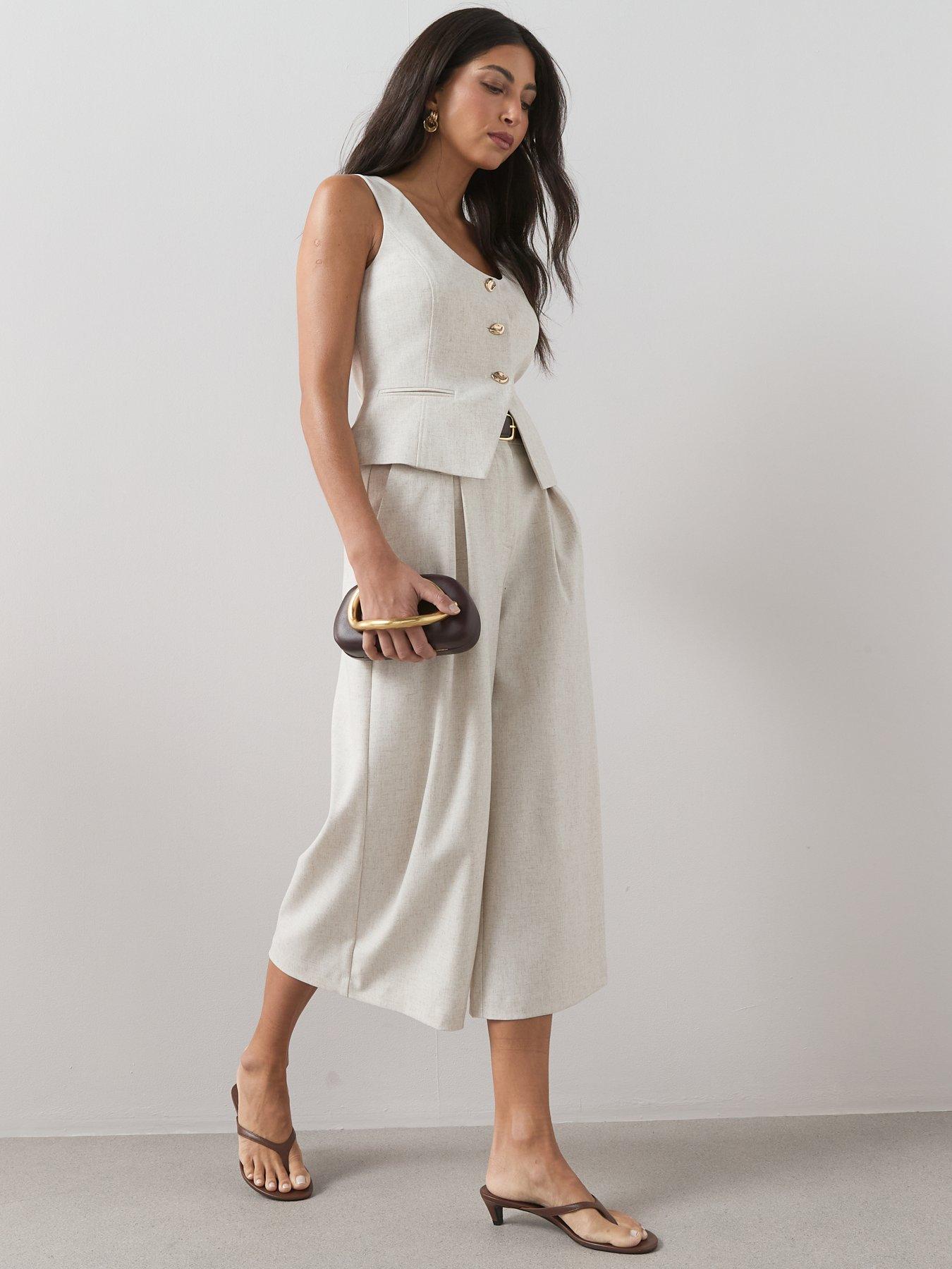 Image 6 of 6 of The Very Collection Linen Blend Scoop Waistcoat - Natural