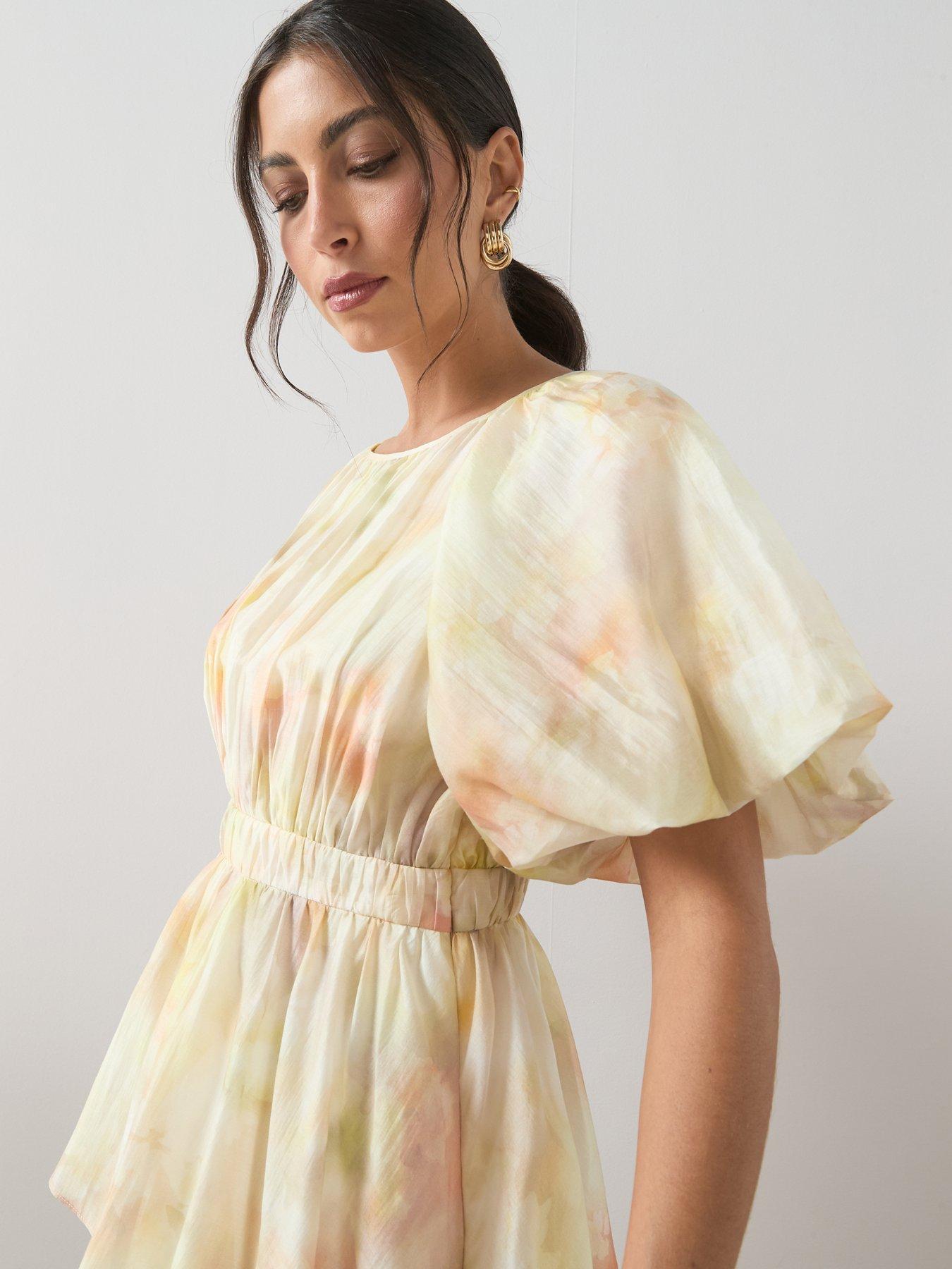Image 4 of 6 of The Very Collection Short Sleeve Waist Detail Tiered Midi Dress - Print