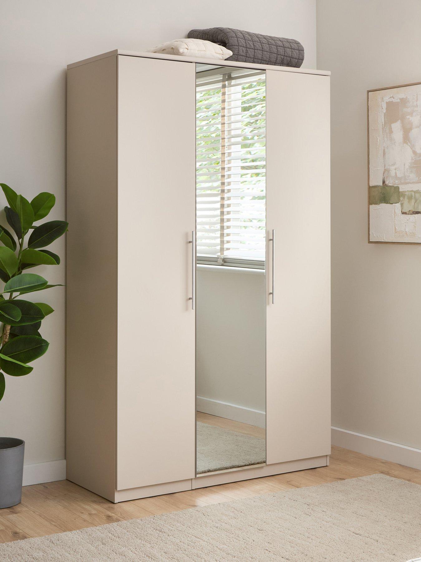The Very Collection Prague 3 Door Mirrored Wardrobe - Oatmeal