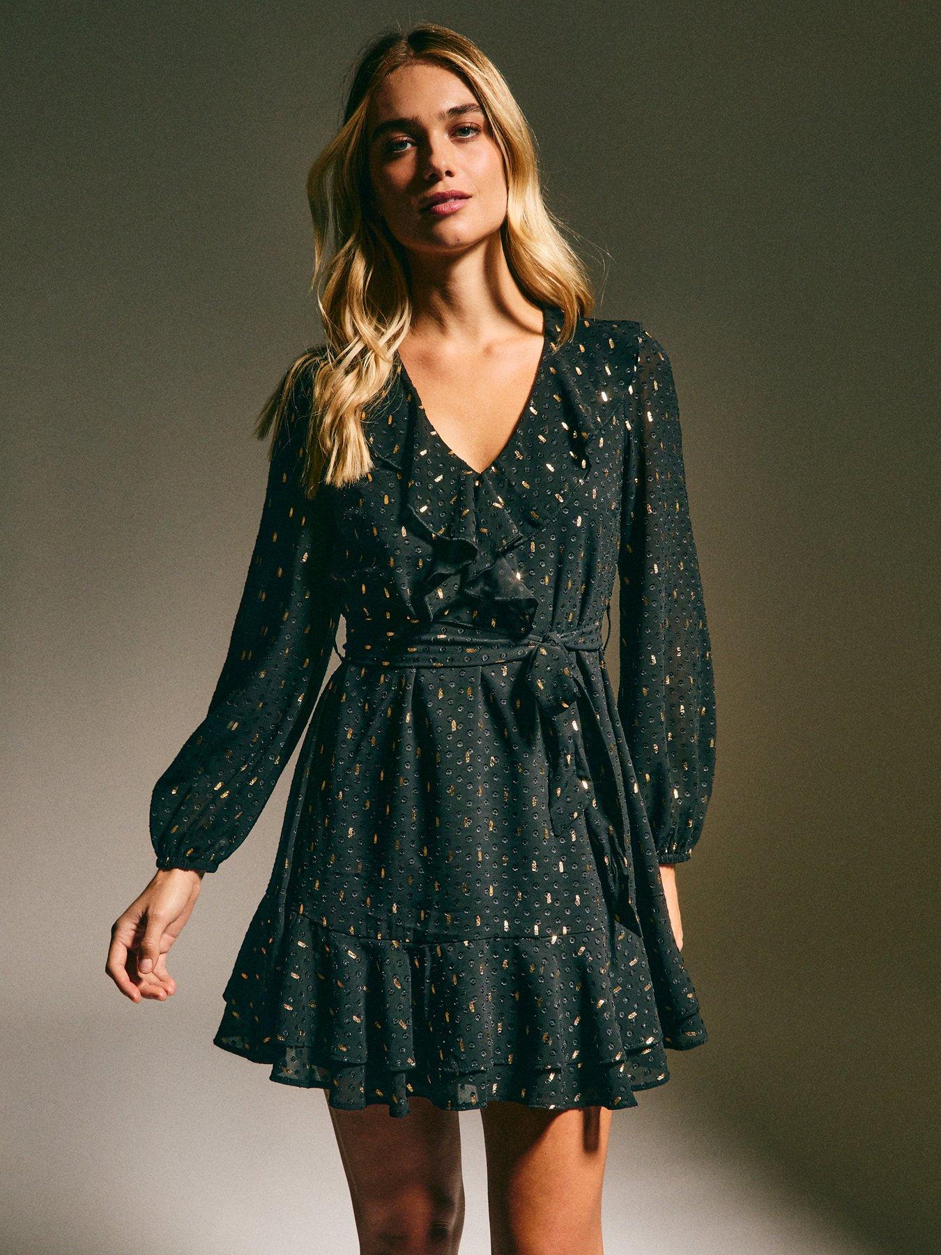 New Look: Chiffon Metallic Pattern Mini Dress - Black