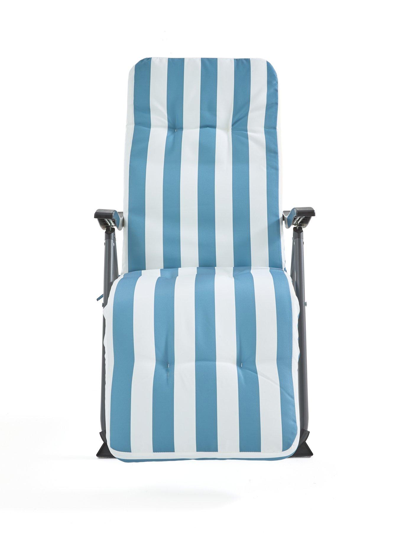 Image 3 of 6 of The Very Collection Devon Cushion Relaxer