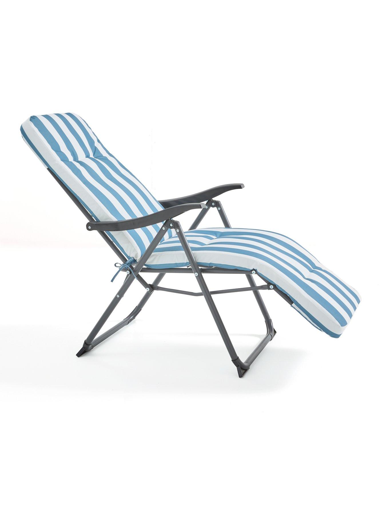 Image 4 of 6 of The Very Collection Devon Cushion Relaxer