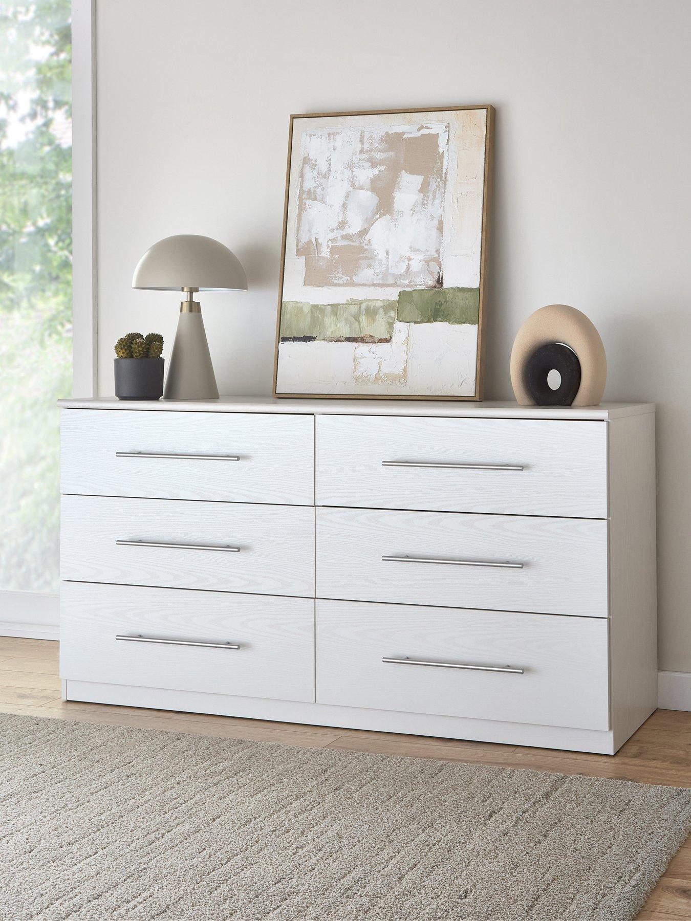 The Very Collection Prague 6 Drawer Chest
