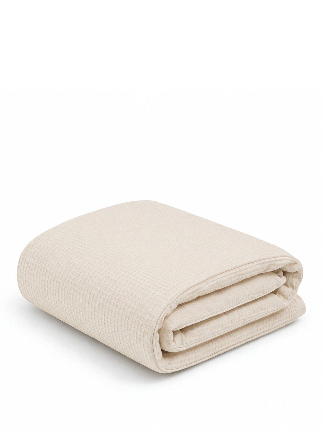 Image 2 of 5 of CuddleCo Cot Bed Quilt - Cashmere Waffle
