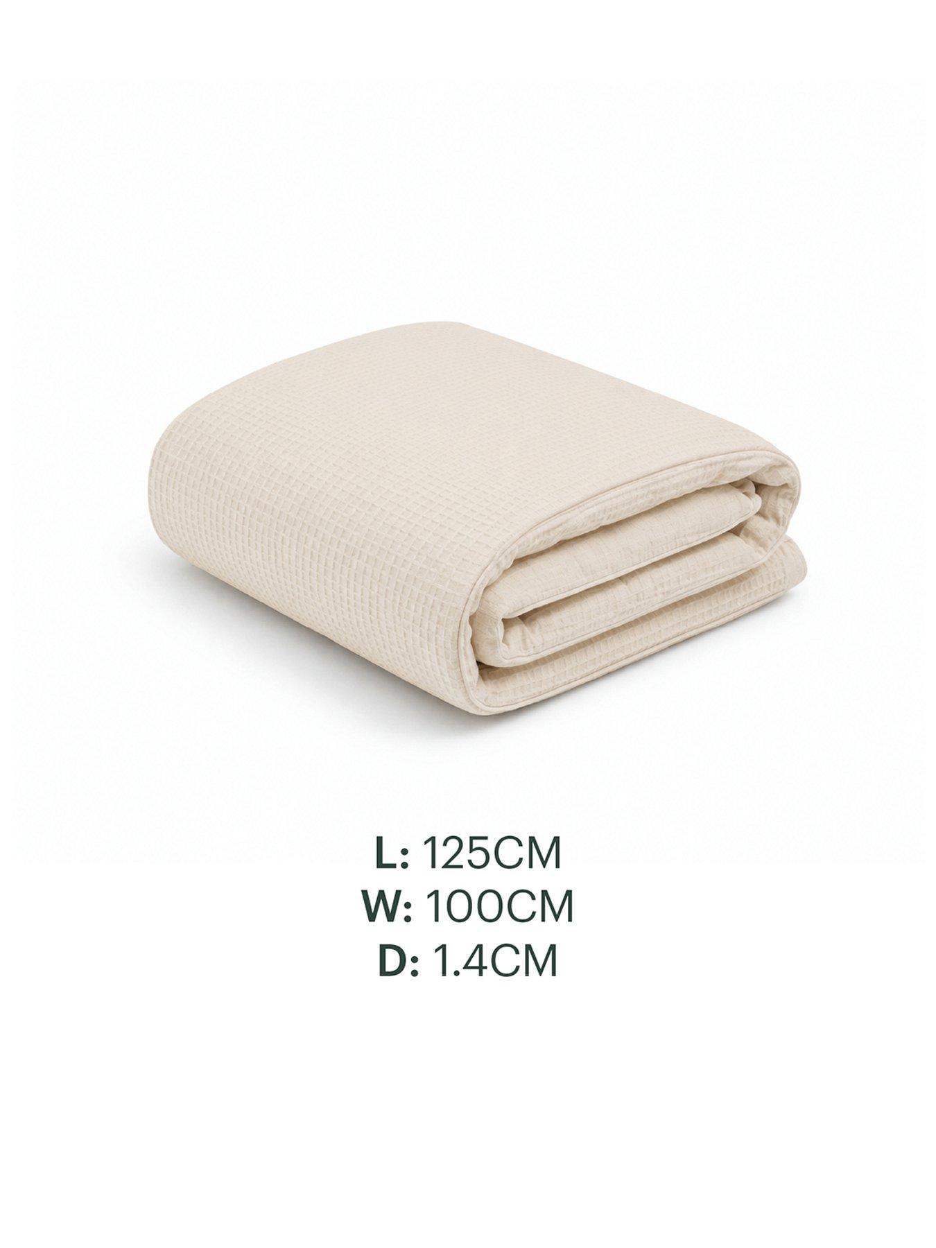 Image 3 of 5 of CuddleCo Cot Bed Quilt - Cashmere Waffle