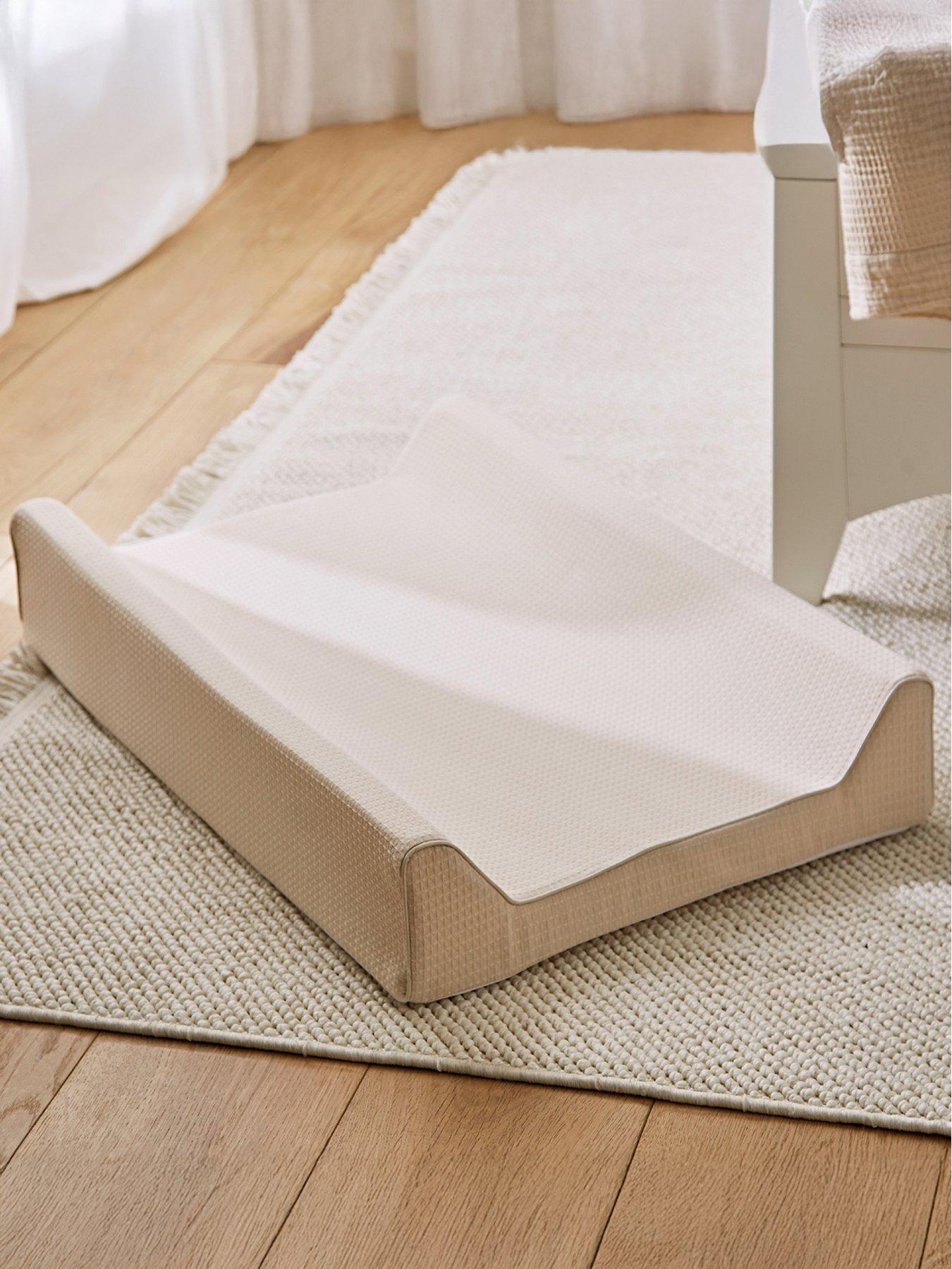 CuddleCo Wedge Changing Mat - Cashmere Waffle