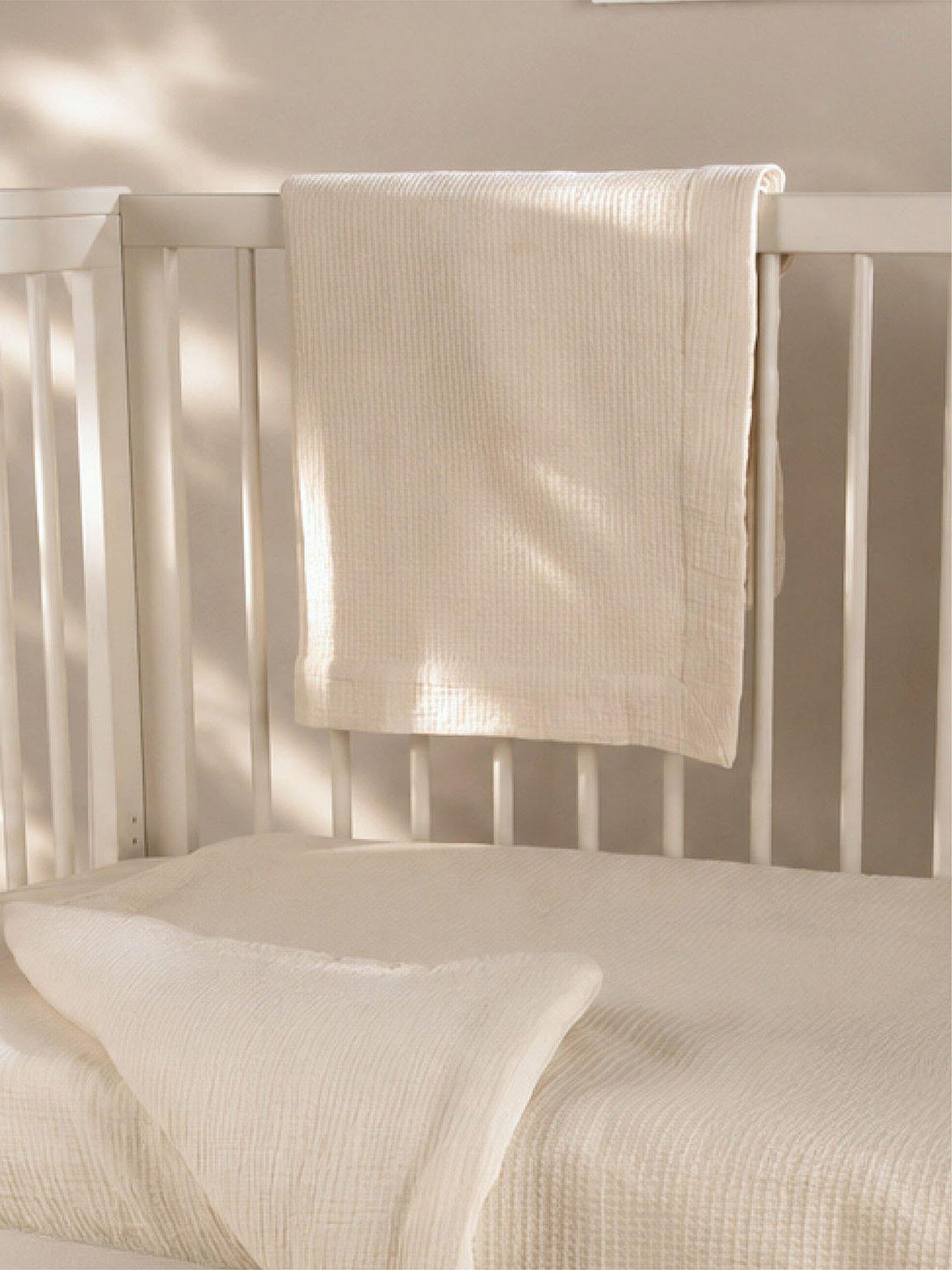 Image 3 of 7 of CuddleCo Comforter blanket - Cashmere Waffle