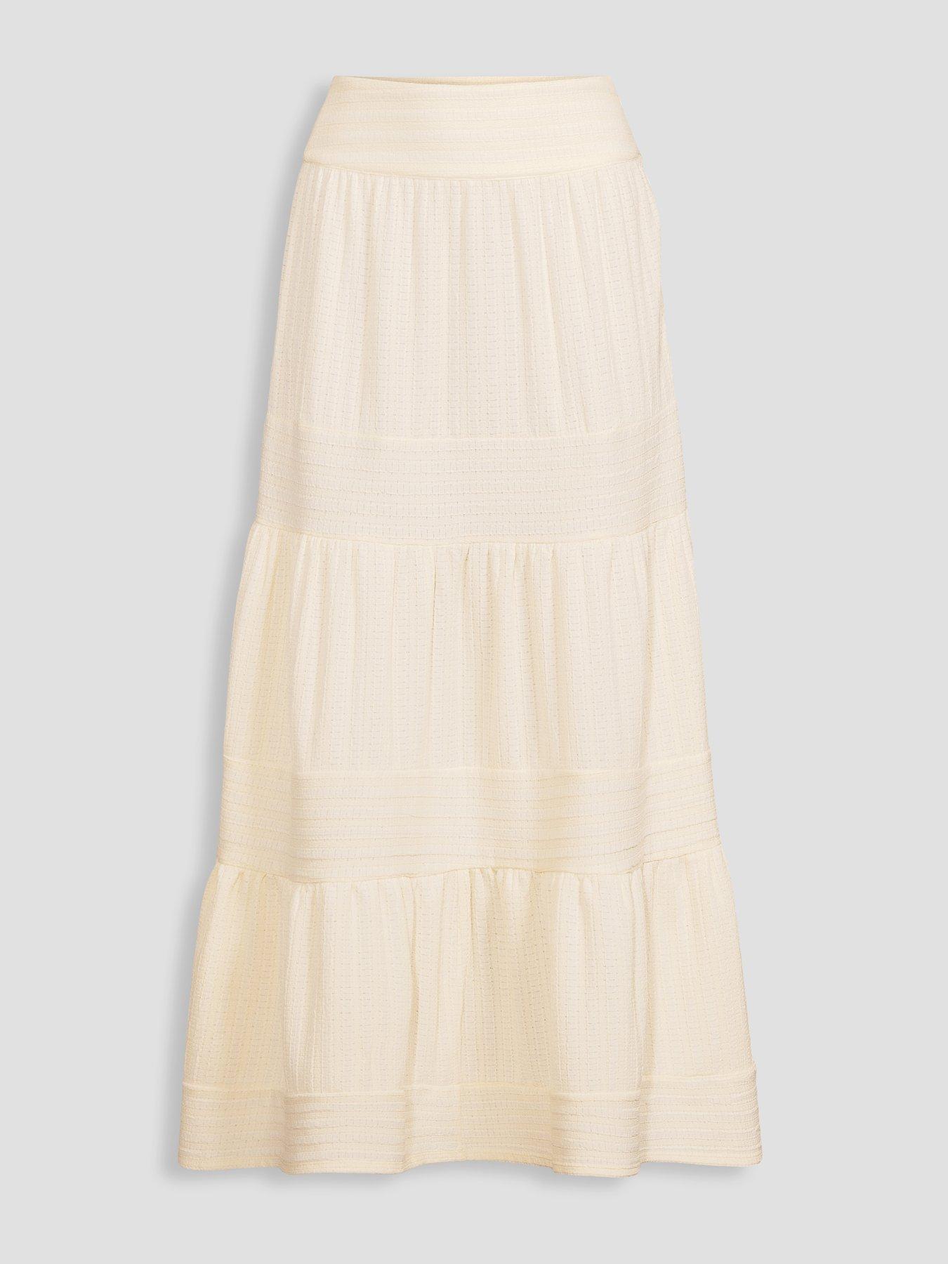 Image 7 of 7 of The Very Collection Textured Tiered Co-Ord Maxi Skirt - Cream