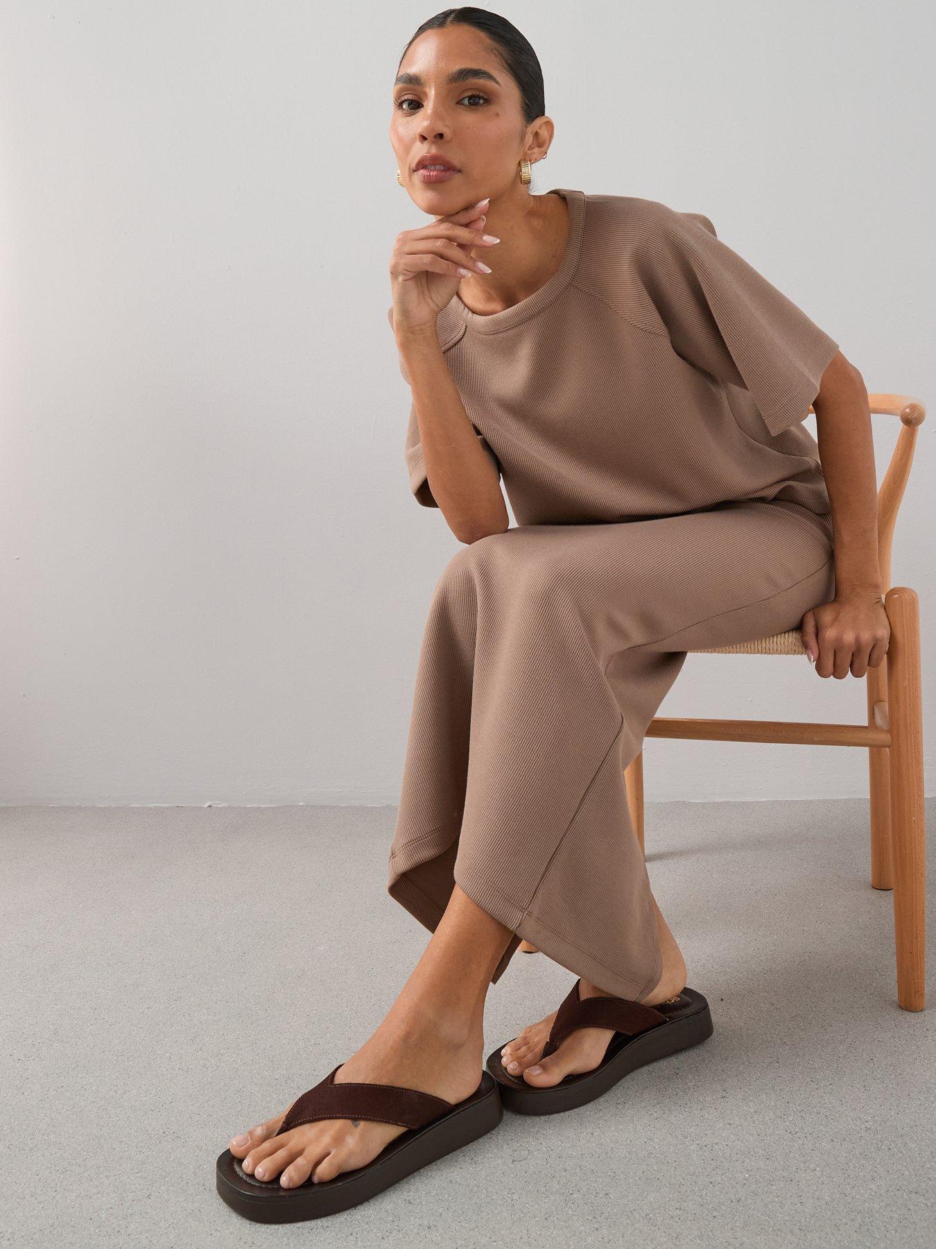 Image 5 of 7 of The Very Collection Scuba Ribbed Midaxi Skirt Co-ord - Neutral