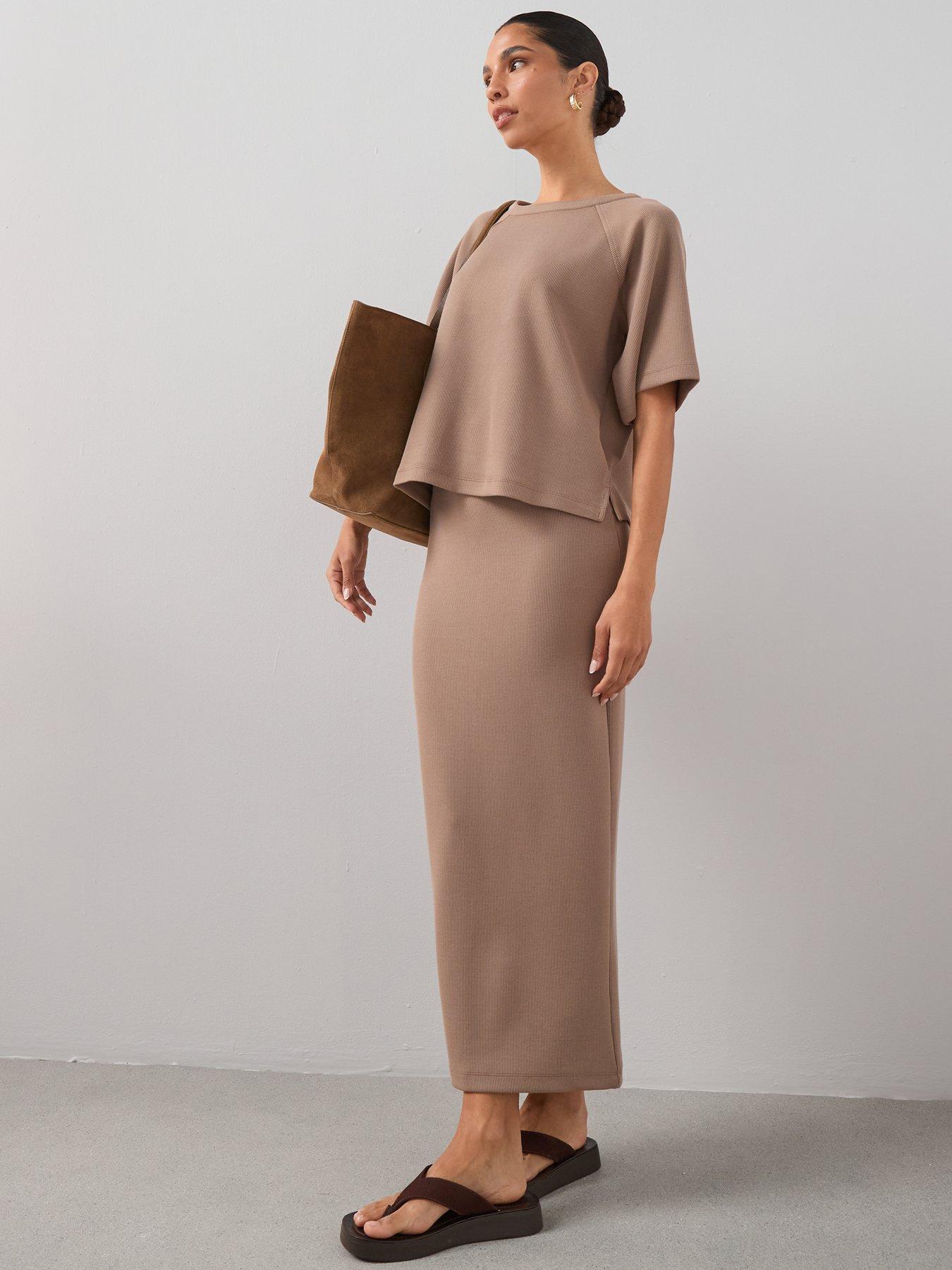 Image 6 of 7 of The Very Collection Scuba Ribbed Midaxi Skirt Co-ord - Neutral