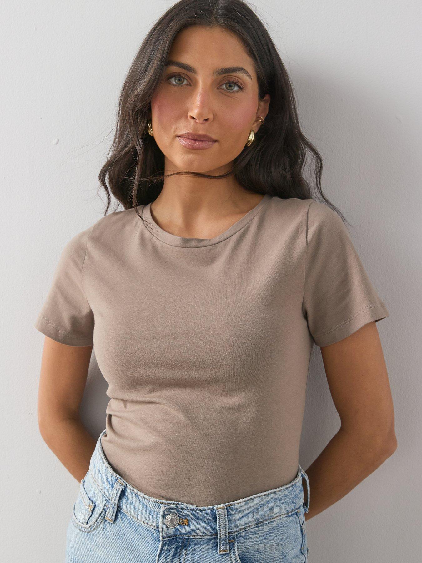 Image 2 of 7 of The Very Collection 4 Pack Fitted T-Shirts - Multi