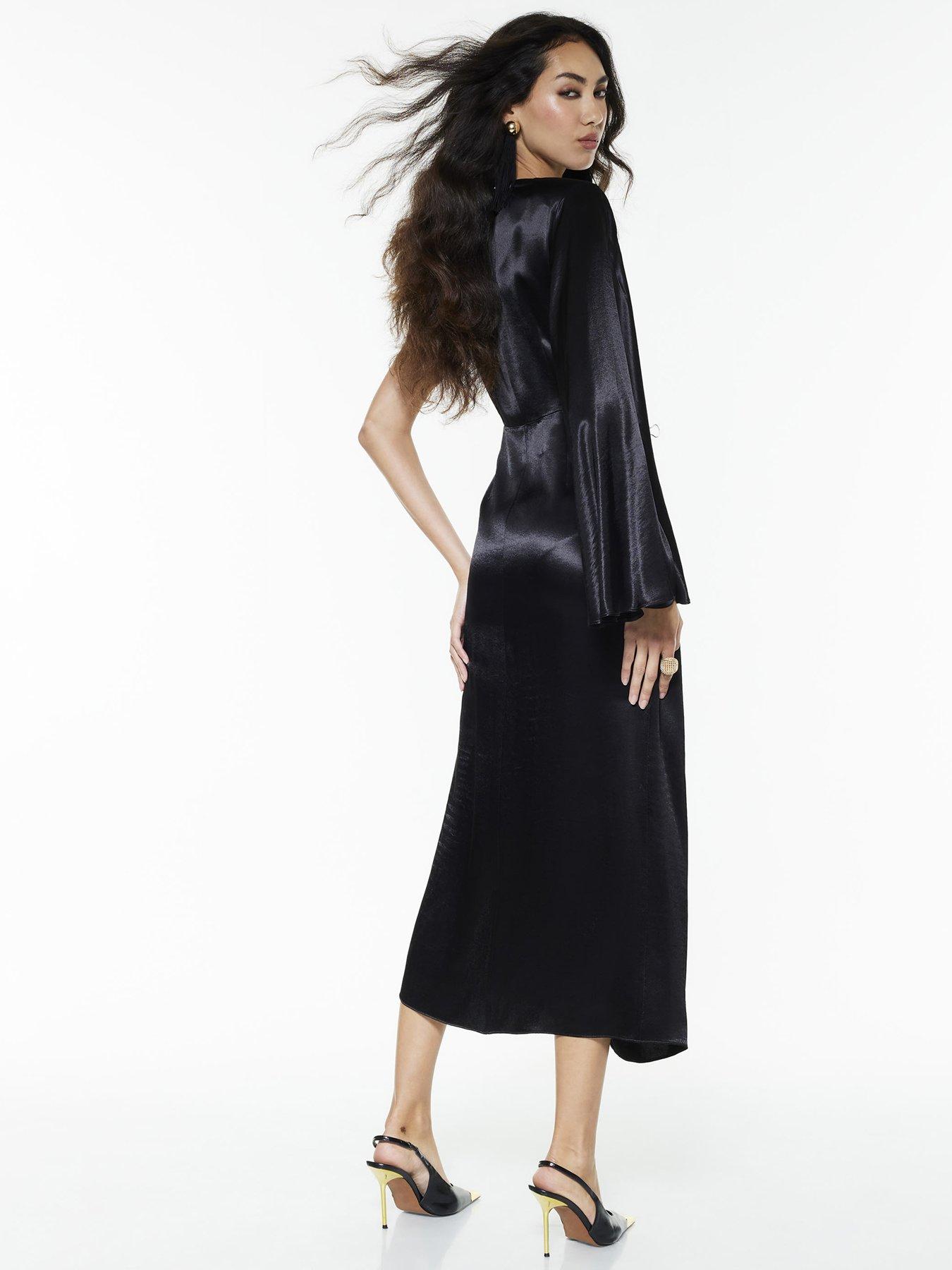 Image 2 of 4 of River Island One Sleeve Knot Front Maxi Dress - Black