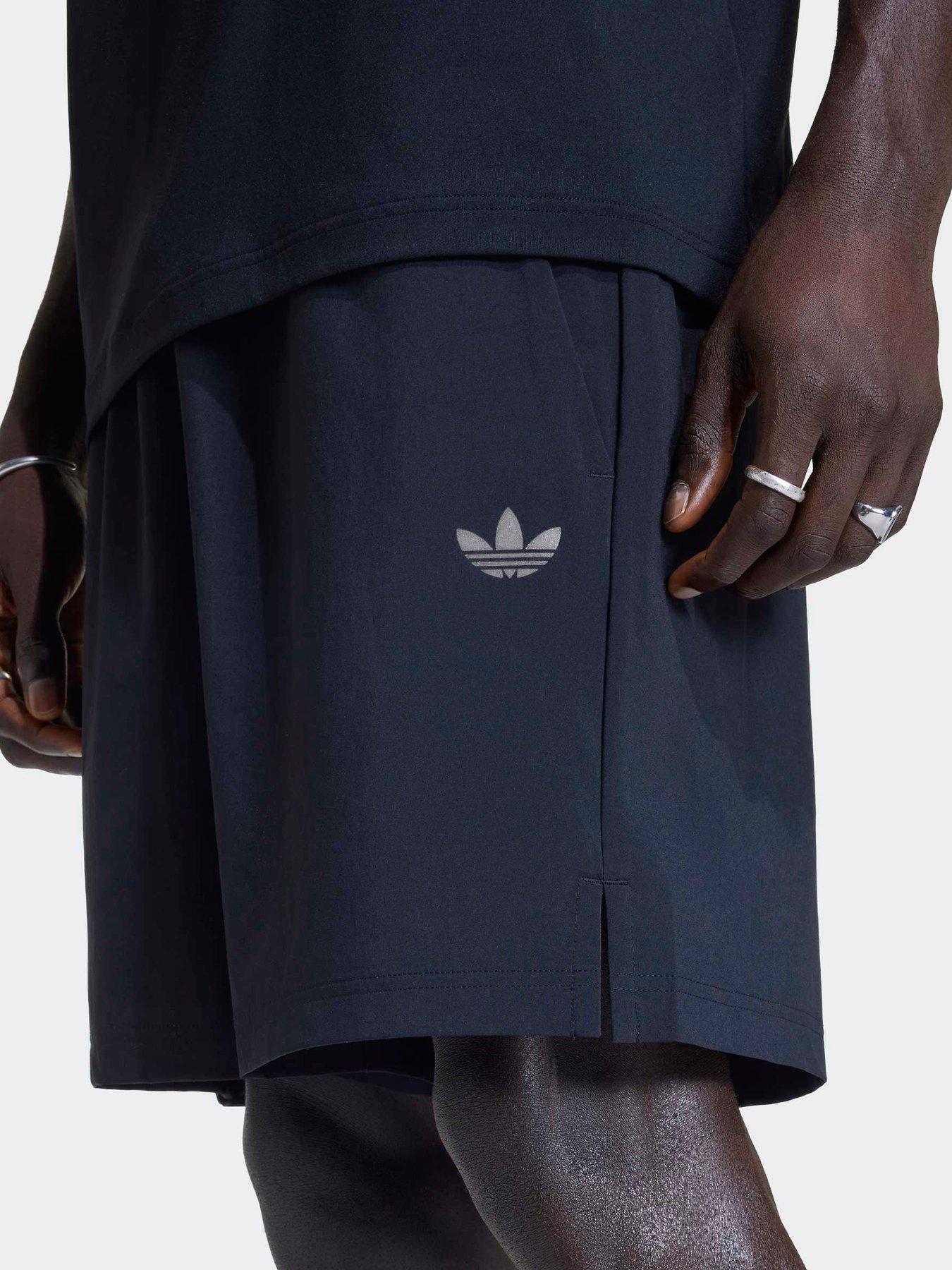 Image 4 of 6 of adidas Originals Men's Tech Essentials Short - Black