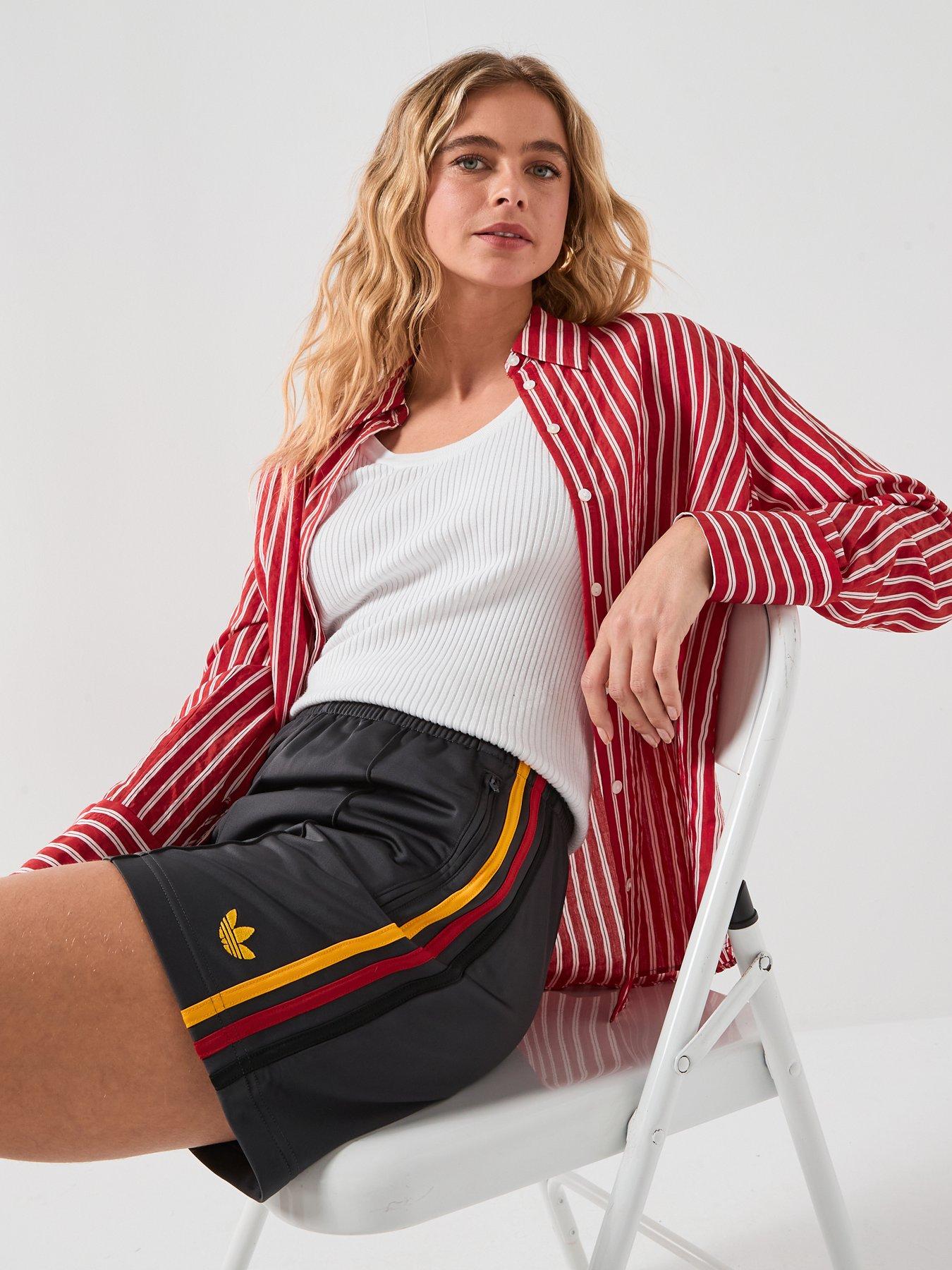 Image 6 of 6 of adidas Originals Women's Firebird Relaxed Fit Classic Shorts - Black