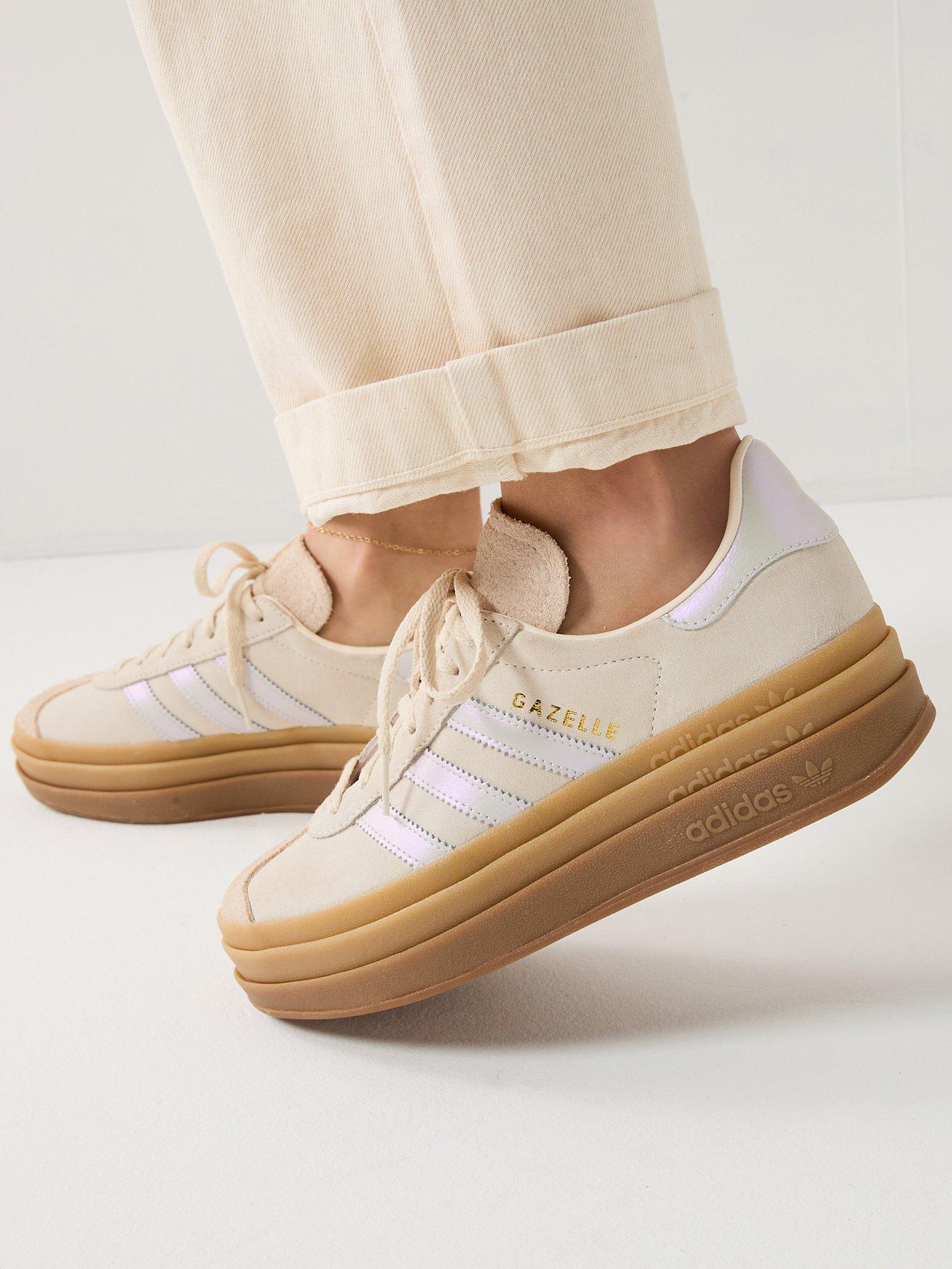 adidas Originals Womens Gazelle Bold Trainers - Light Beige
