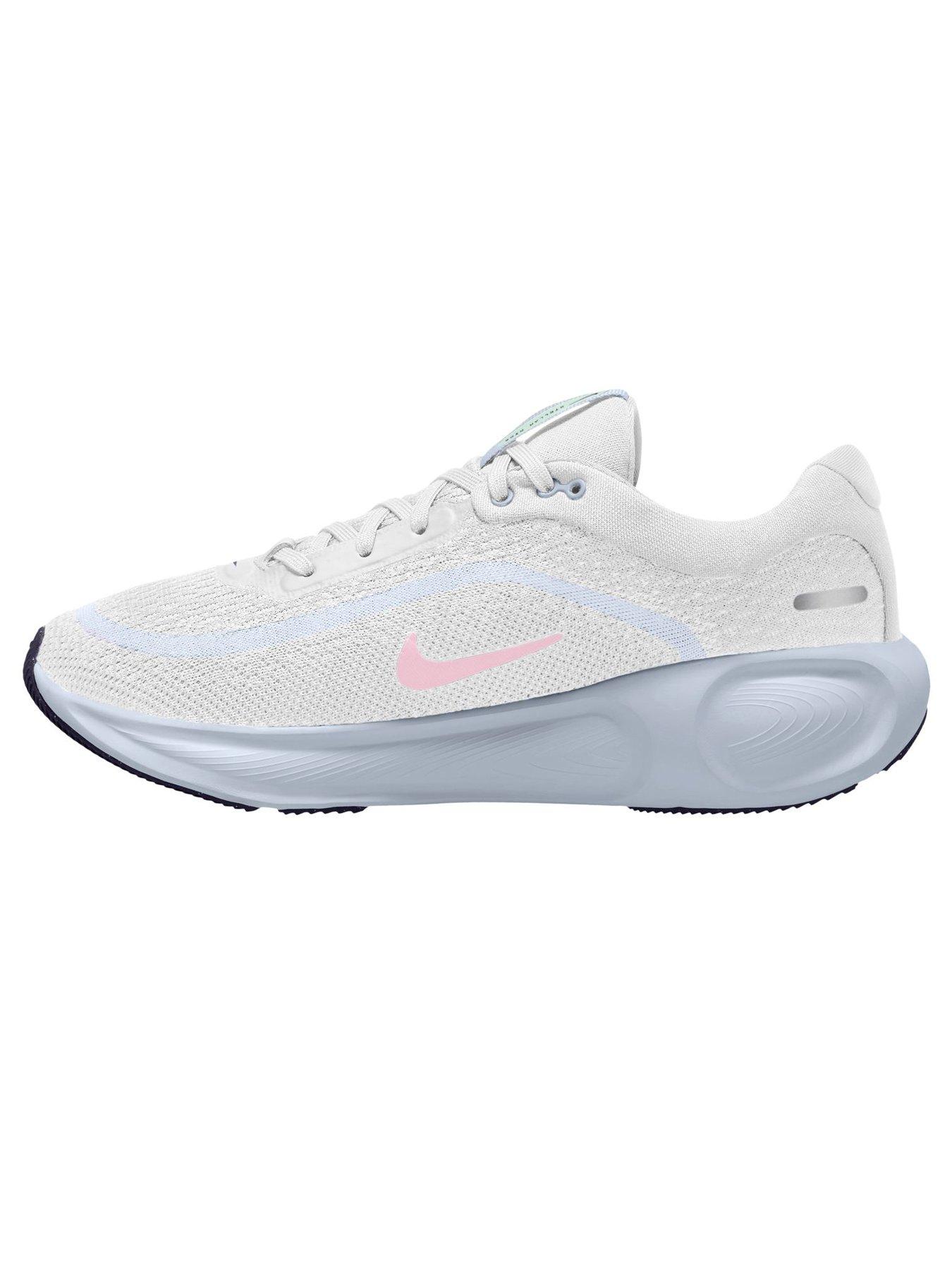 Image 4 of 4 of Nike Junior Stellar Ride Trainers - White