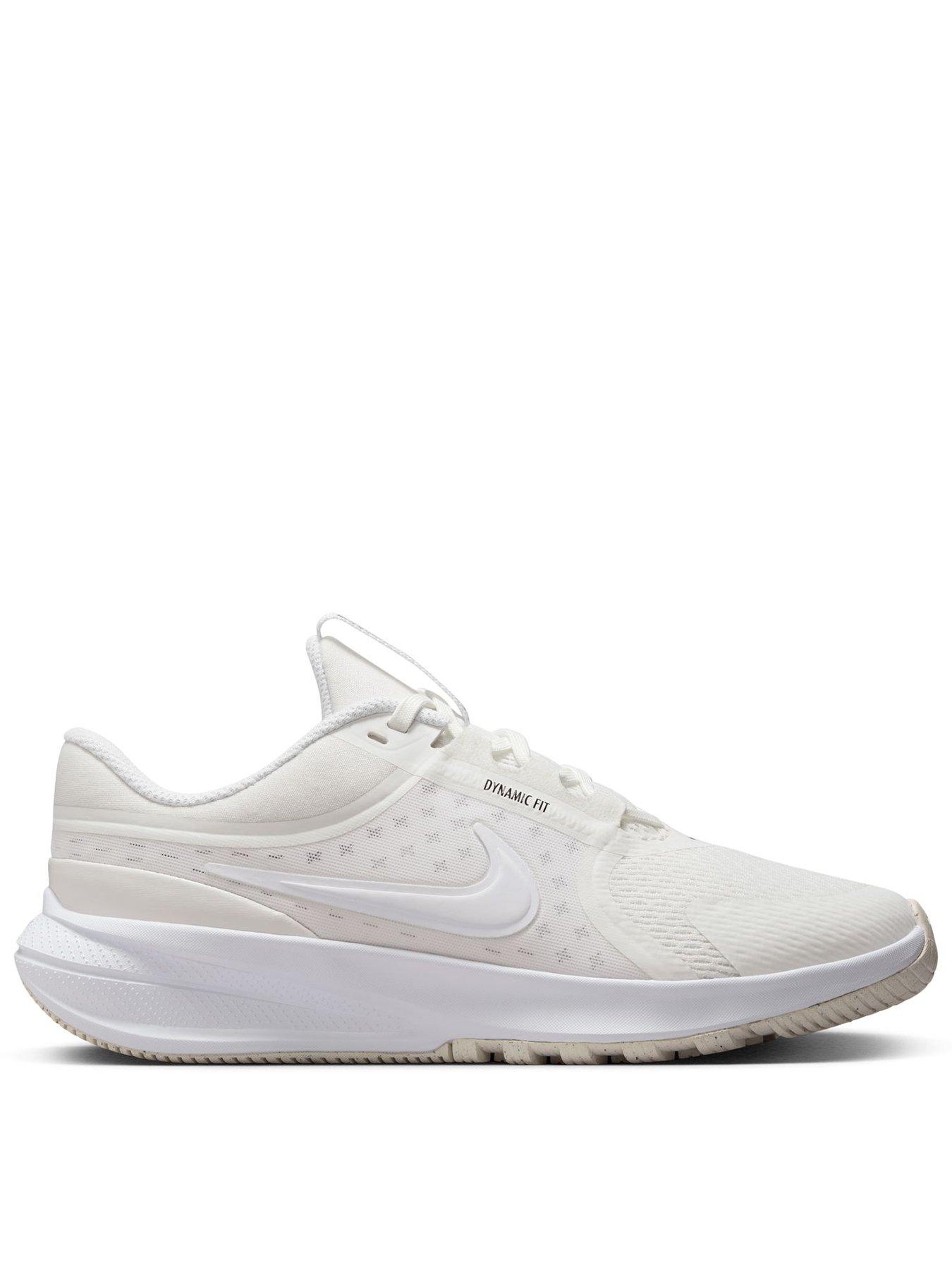 Nike Big Kids Star Runner 5 Running Trainers - White