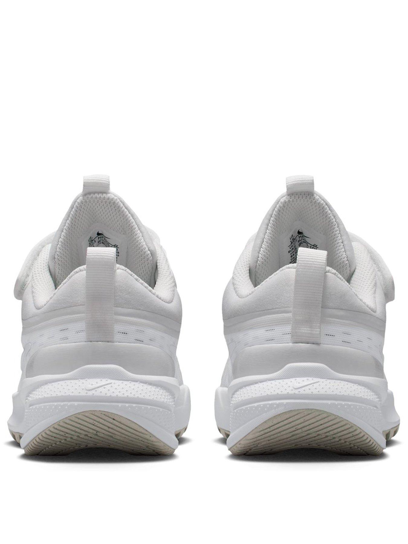 Image 3 of 8 of Nike Little Kids Star Runner 5 Running Trainers - White