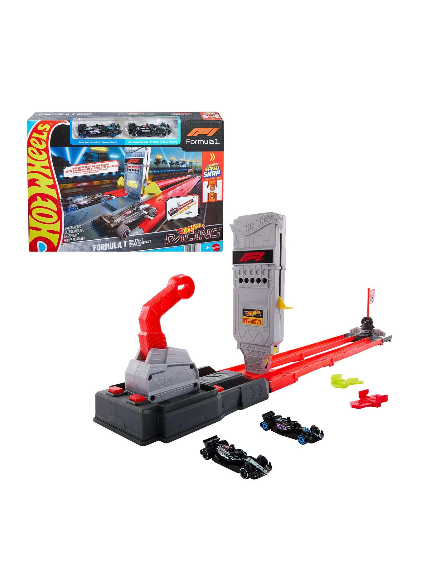 Hot Wheels Racing Formula 1 Grid Start Track Set  &  2 Die-Cast F1 Cars in 1:64 Scale