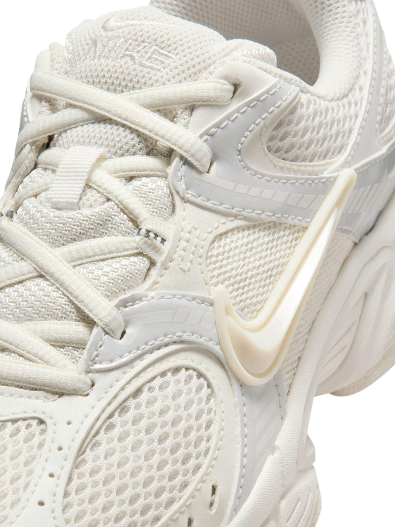 Nike Women's V5 RNR Trainers - Off White | Very