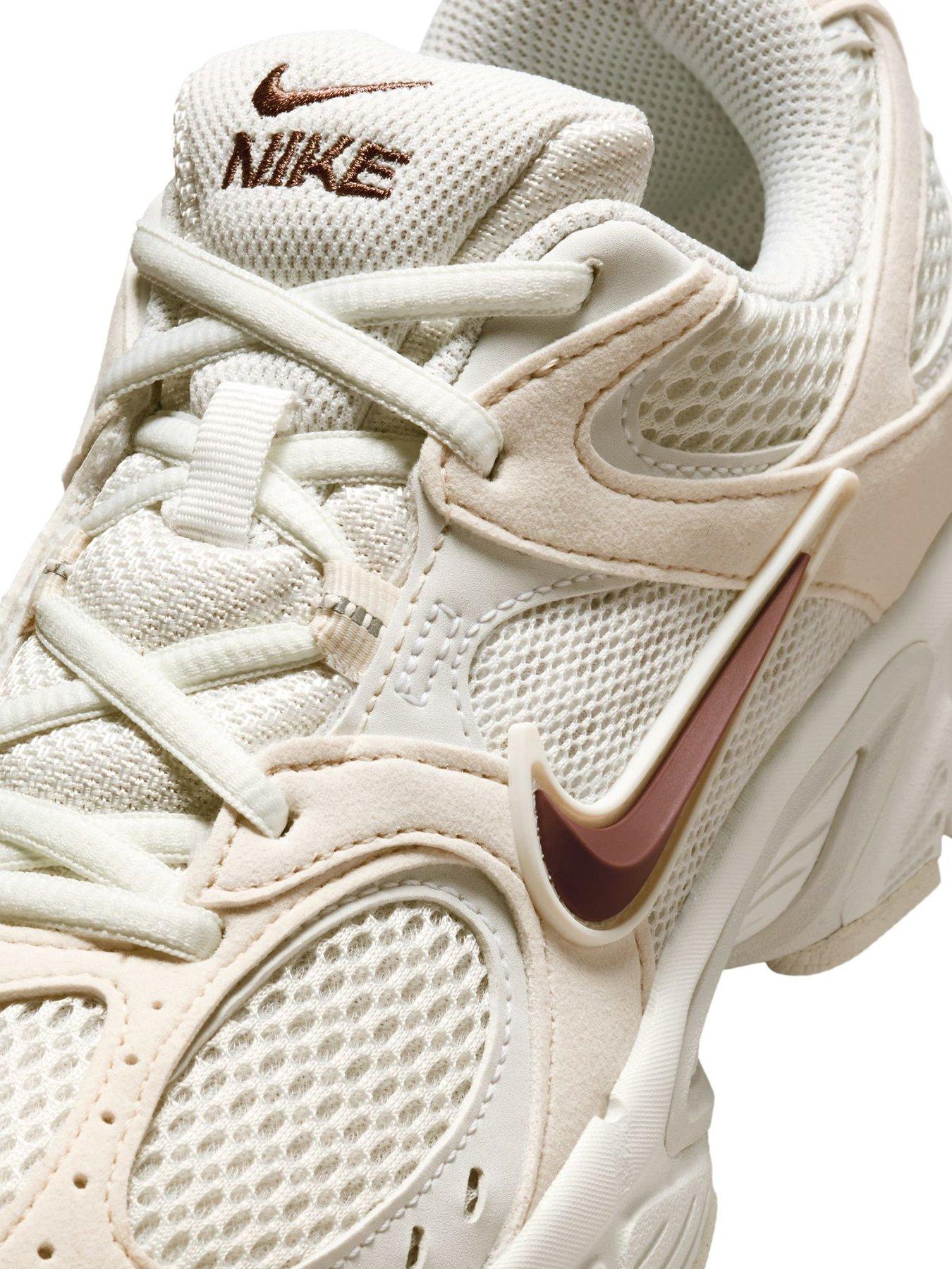 Image 6 of 7 of Nike Women's V5 RNR Trainers - Beige
