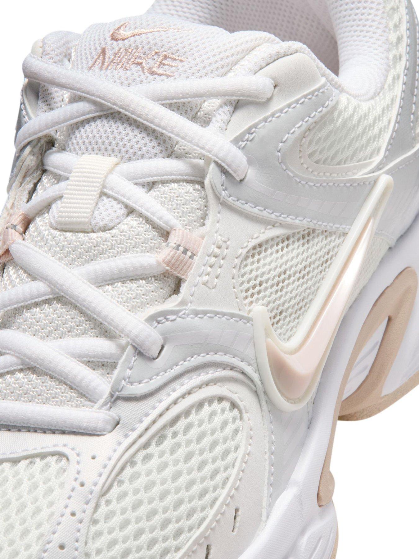 Image 6 of 8 of Nike Womens V5 RNR Trainers - White