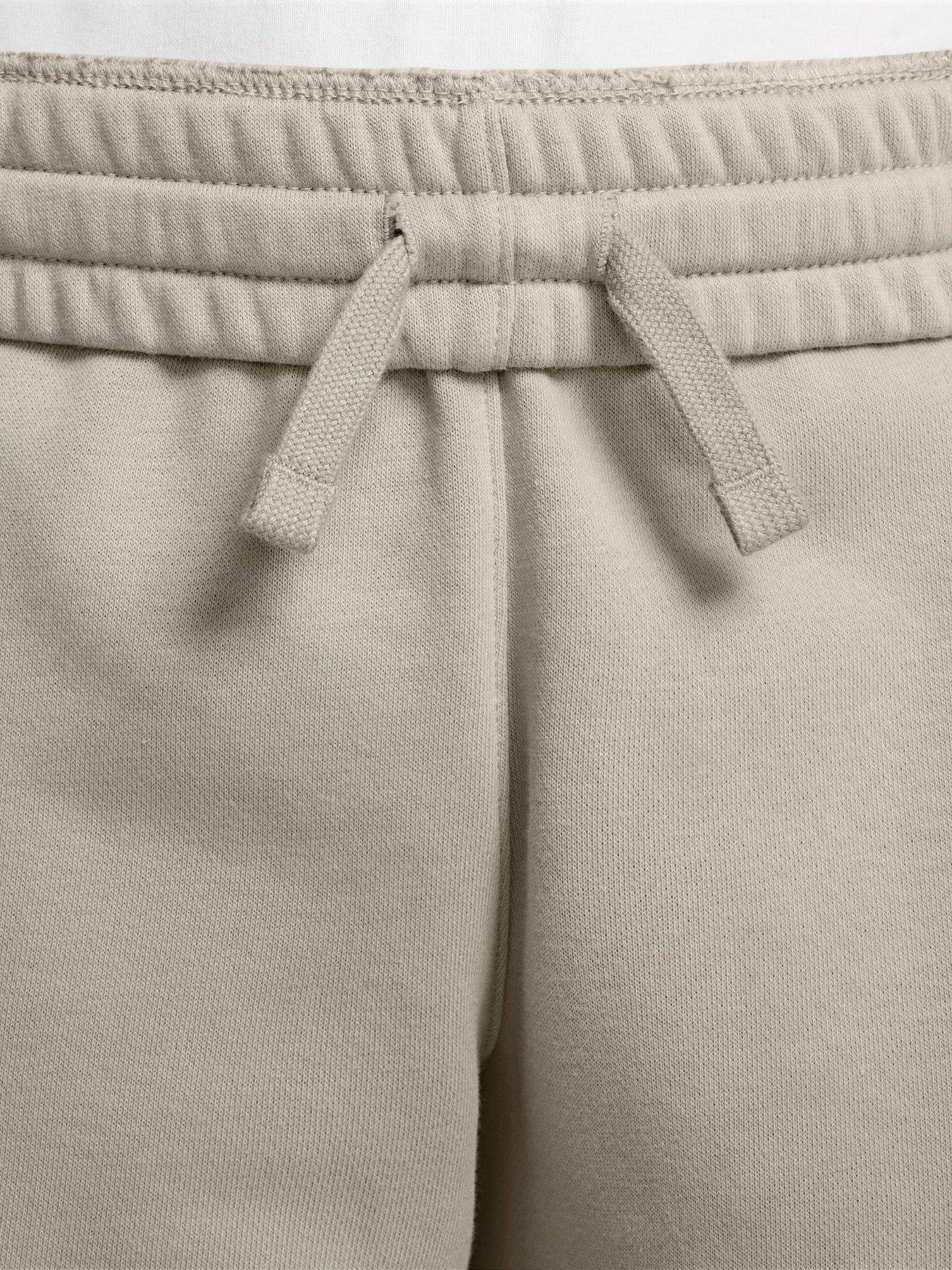 Image 4 of 4 of Nike Older&nbsp;Kids Sportswear Club French Terry Cargo Shorts - Light&nbsp;Brown