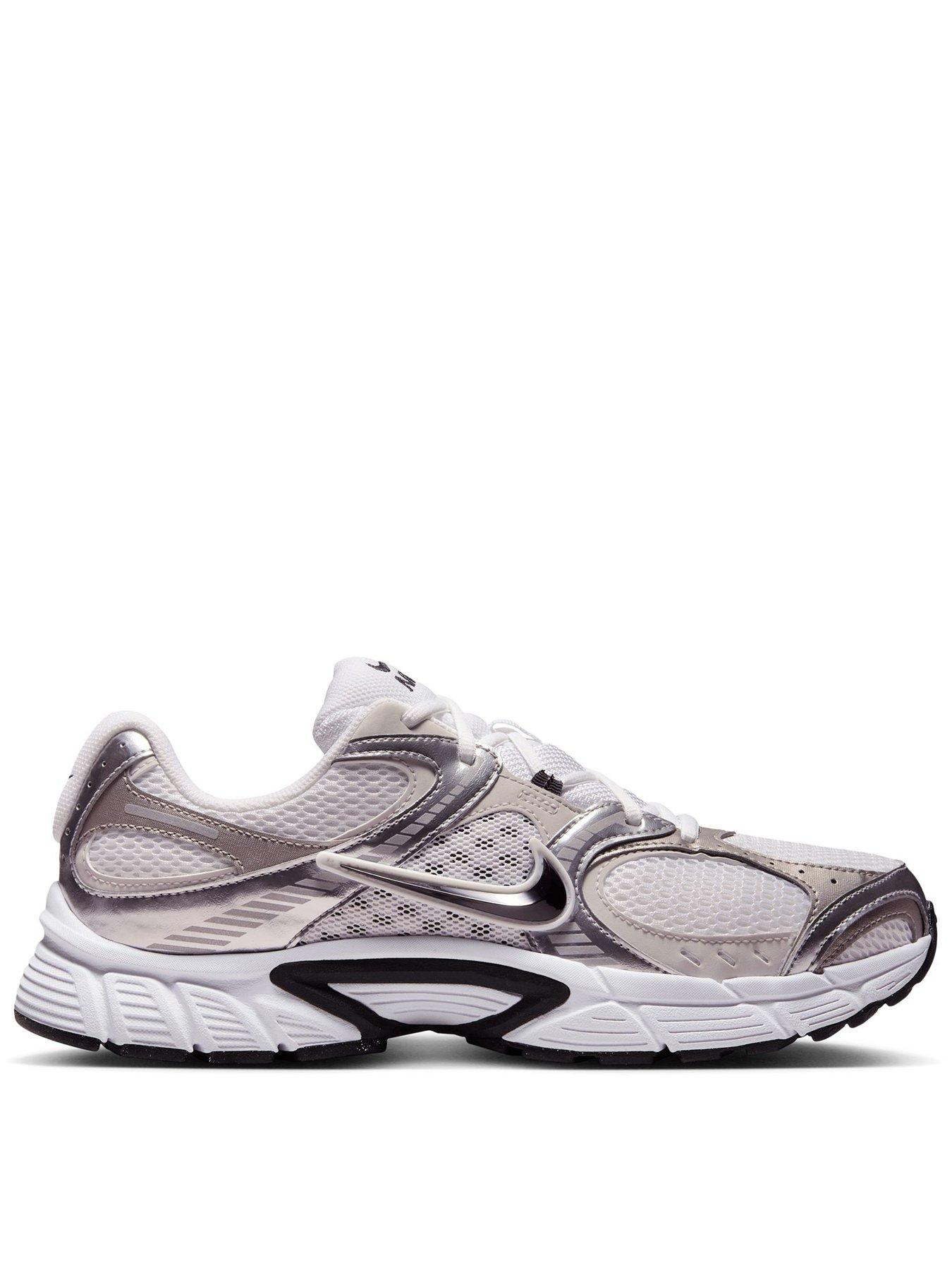 Nike Mens V5 Rnr Trainers - White