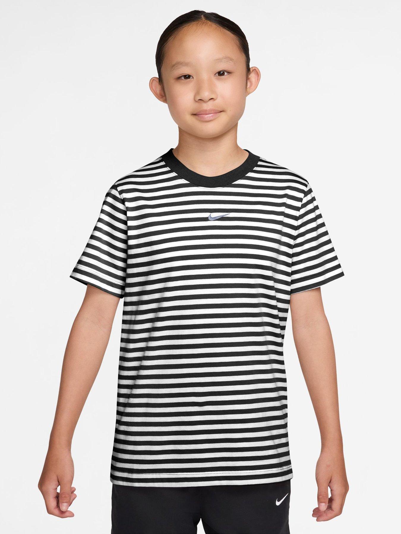 Nike Big Kids Sportswear Embroidered Futura T-Shirt, Black/White, Size Xs