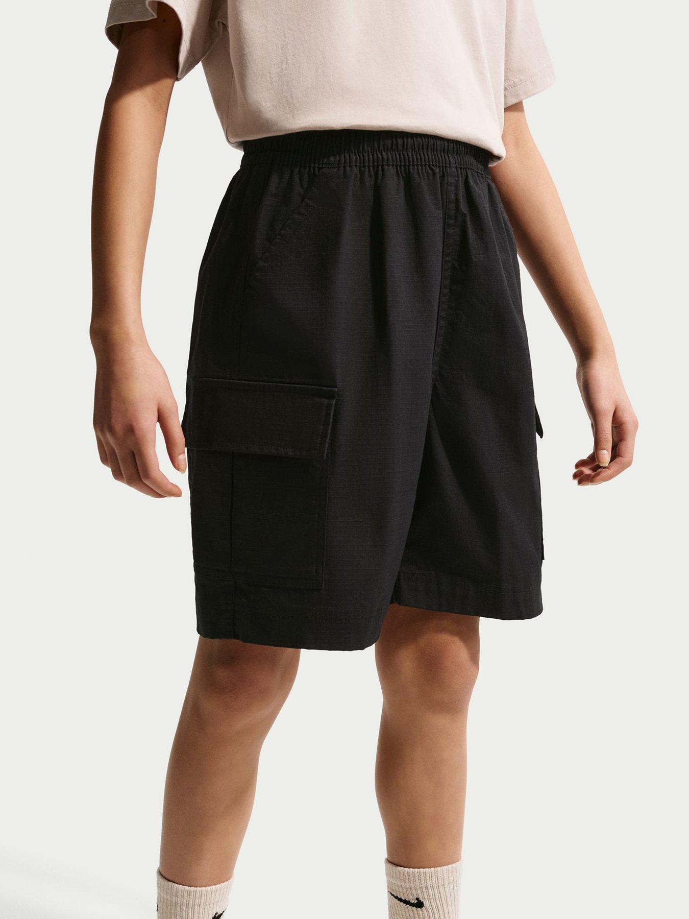 Image 6 of 7 of Nike Big Kids Sportswear Club Woven Cargo Shorts - Black