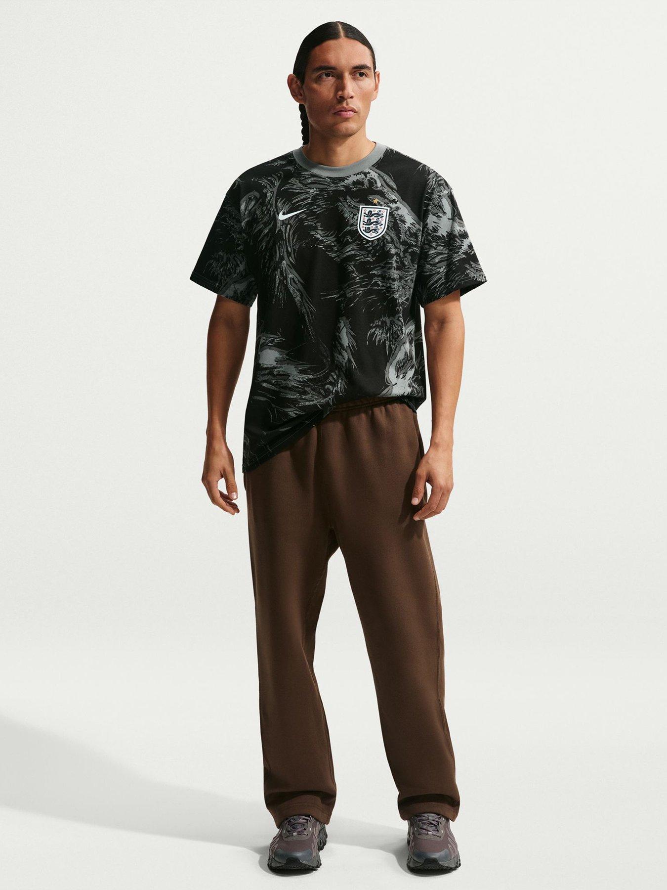 Image 3 of 5 of Nike Men&rsquo;s England AOP T-Shirt &ndash; Grey