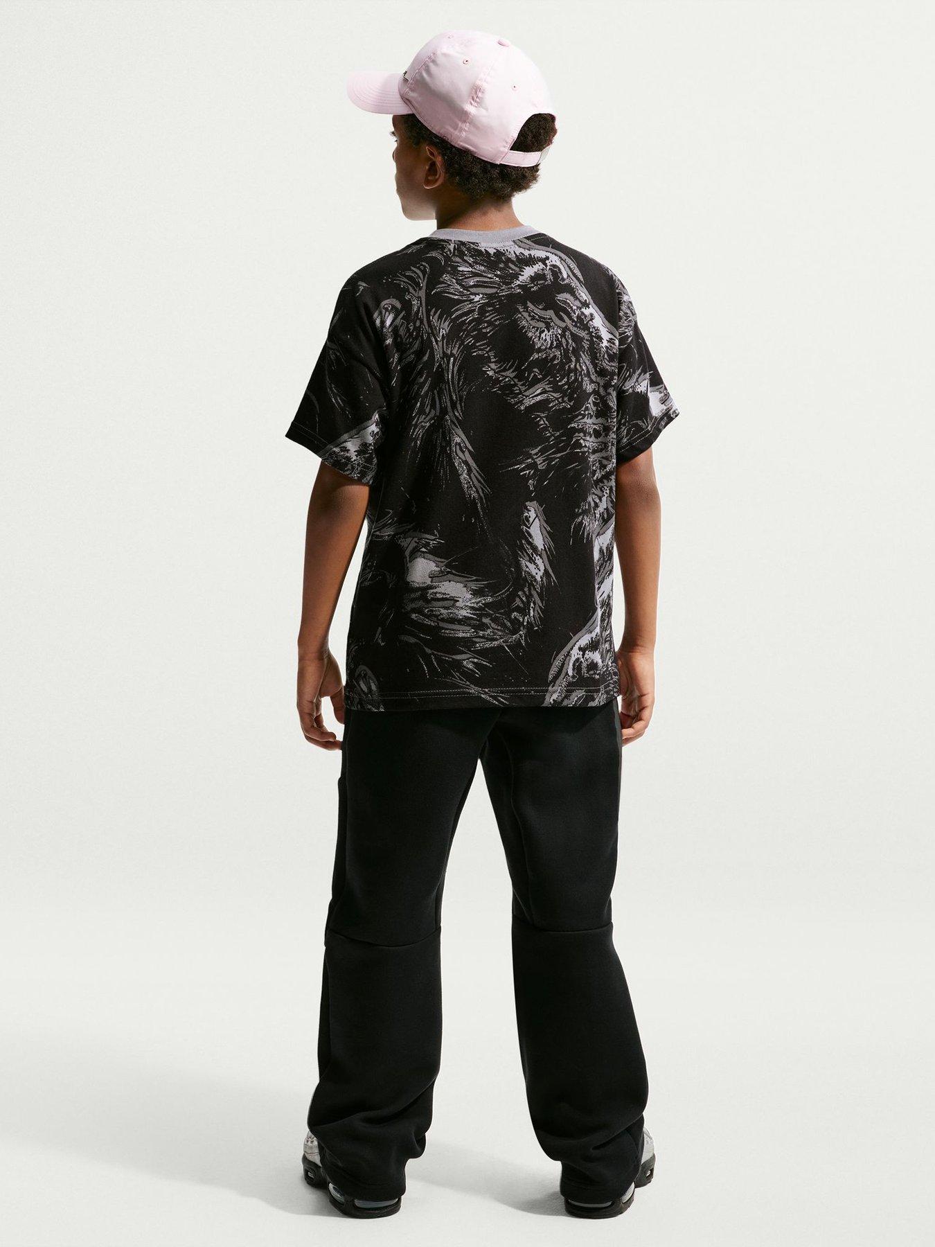 Image 2 of 5 of Nike Older Kids England AOP T-Shirt &ndash; Black
