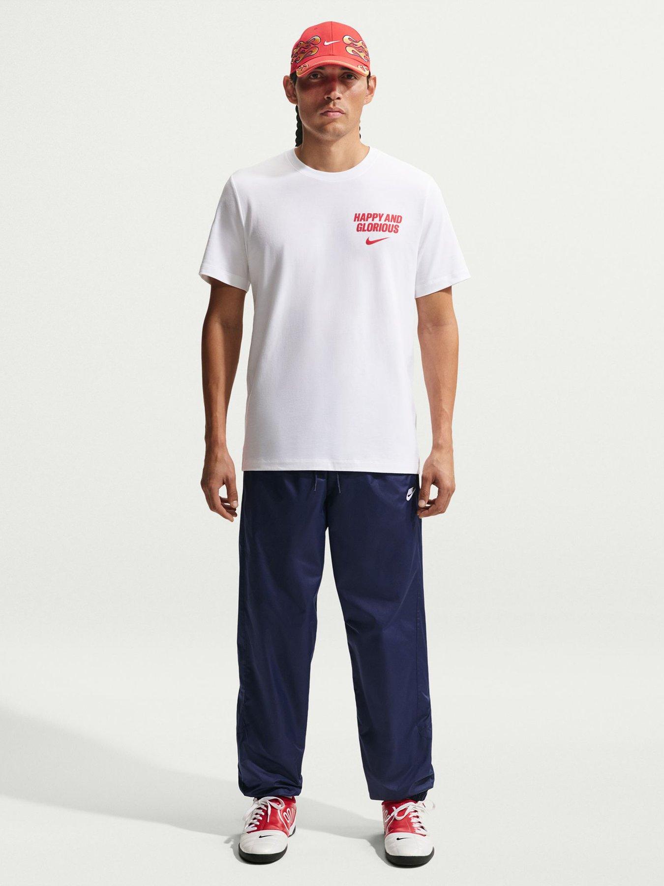 Image 3 of 5 of Nike Men&rsquo;s England Pride T-Shirt &ndash; White