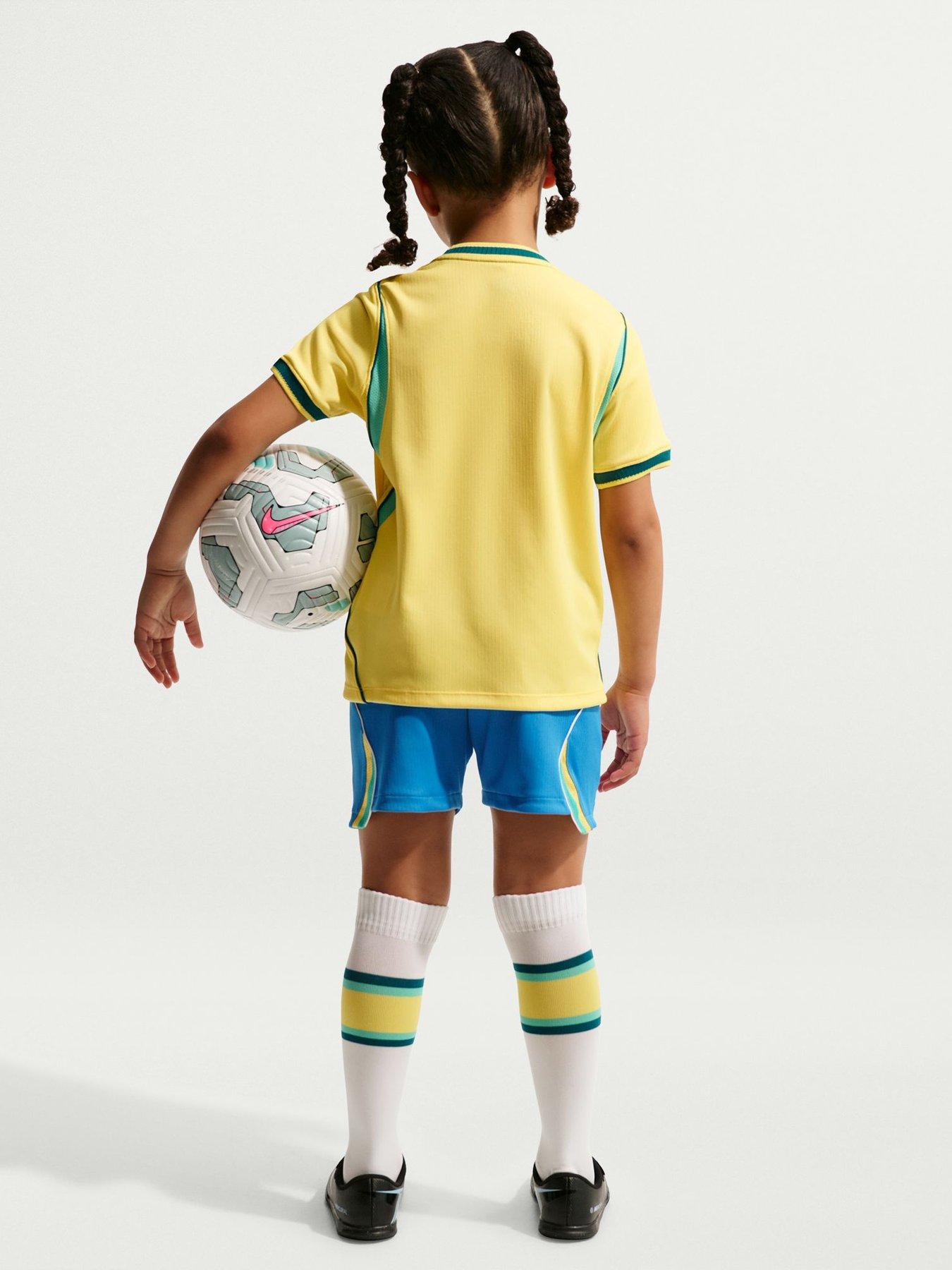 Image 2 of 6 of Nike Younger Kids Brazil 2026 Dri-FIT Stadium Home Kit &ndash; Yellow