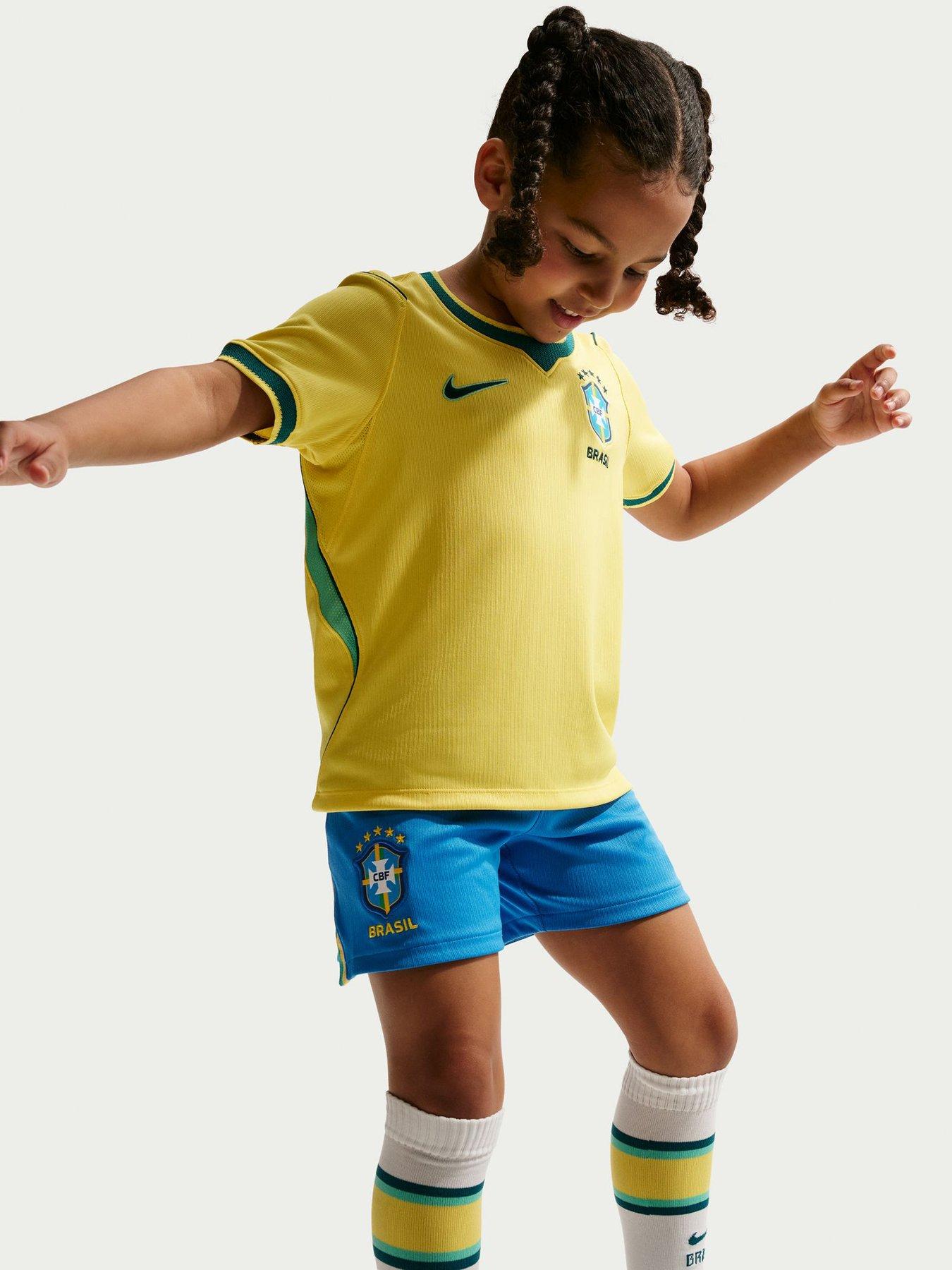 Image 3 of 6 of Nike Younger Kids Brazil 2026 Dri-FIT Stadium Home Kit &ndash; Yellow