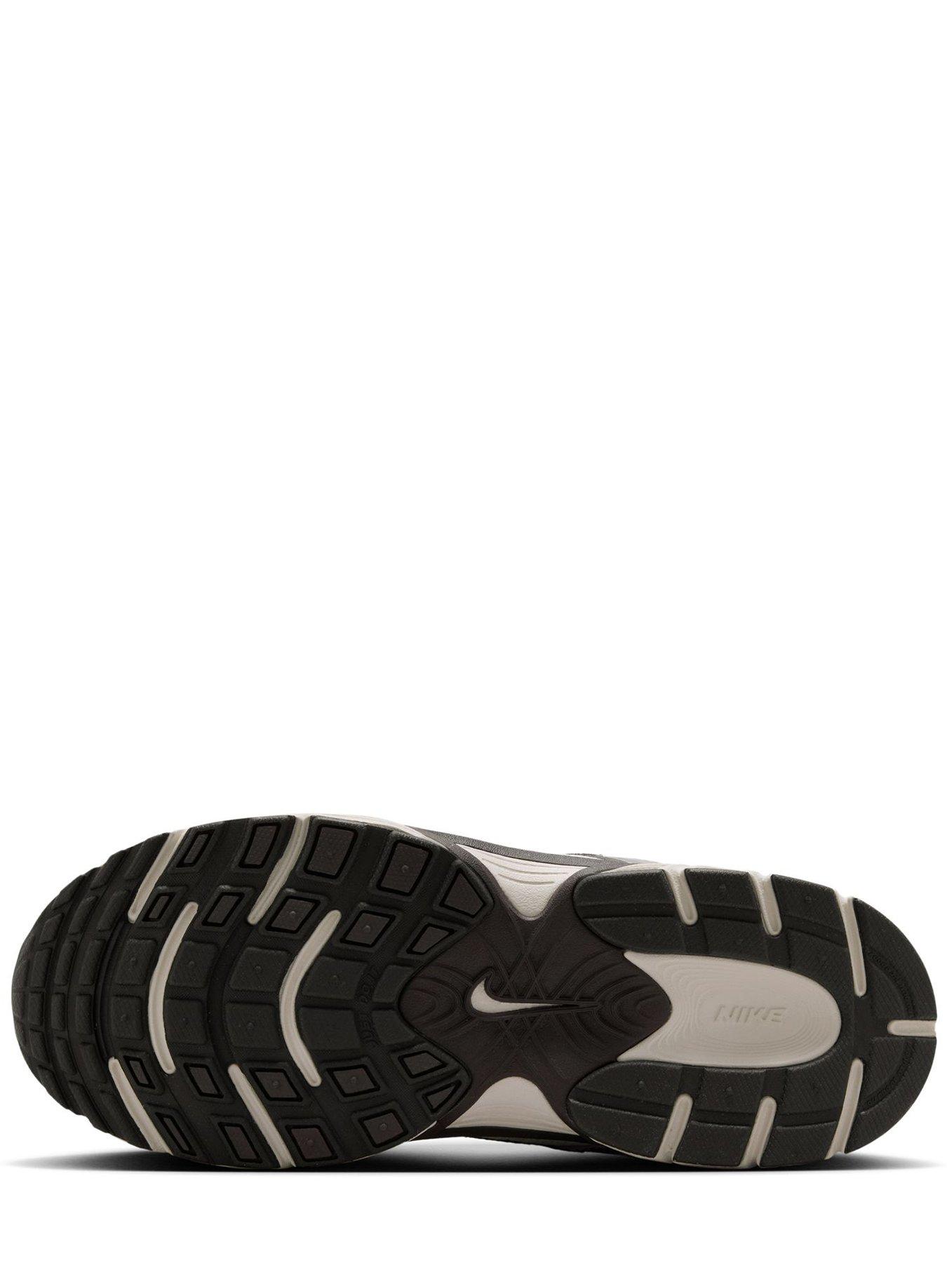 Image 5 of 8 of Nike Big Kids' V5 RNR Trainers - White