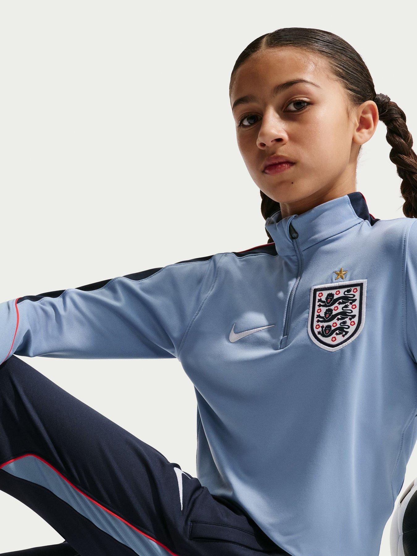 Image 6 of 6 of Nike Older Kids England Strike Pants &ndash; Navy