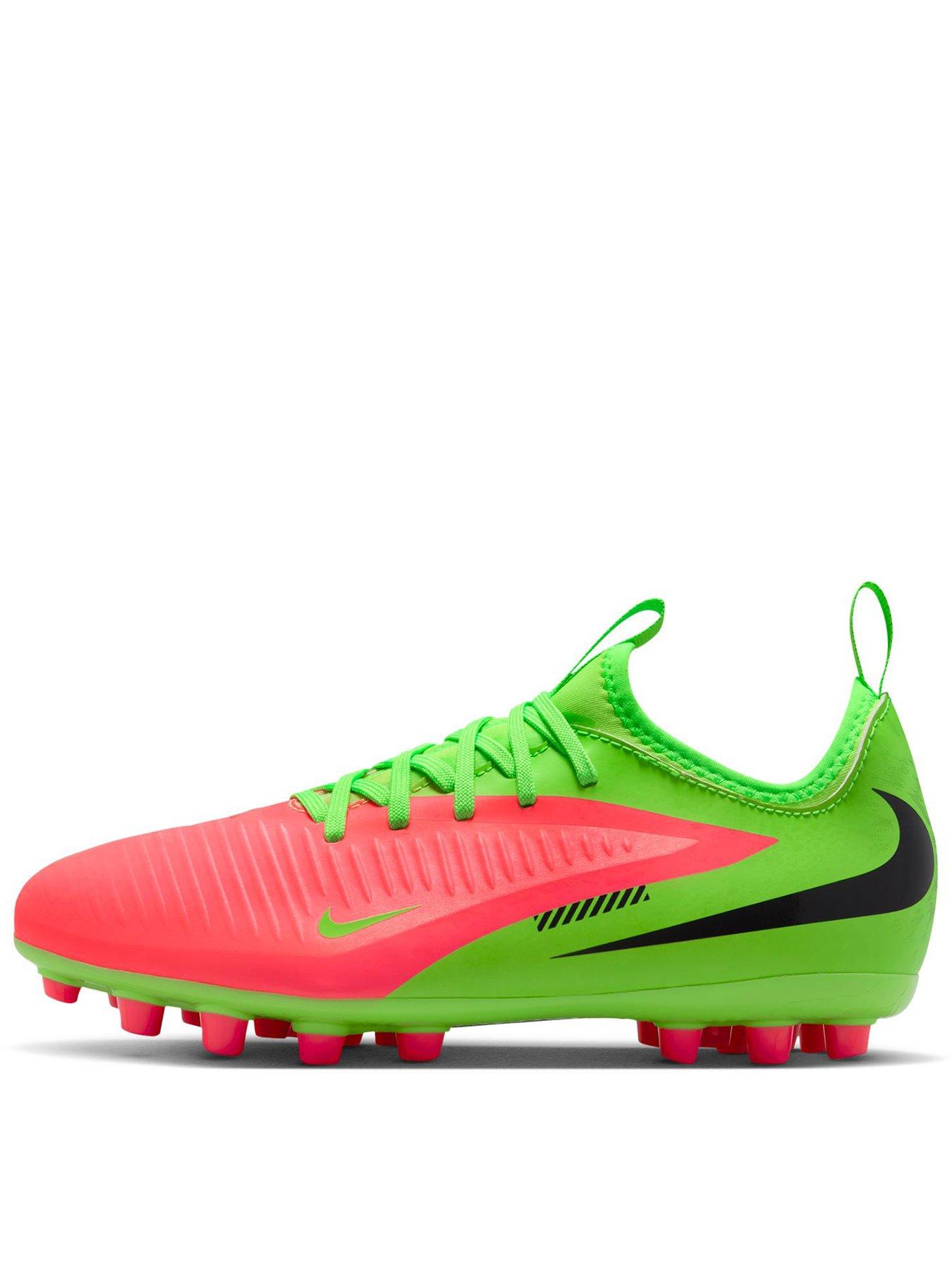 Nike Youth Phantom 6 Low Academy Erling Haaland Firm Ground Football Boots, Hot Punch/Black-Green Strike, Size 5 Older