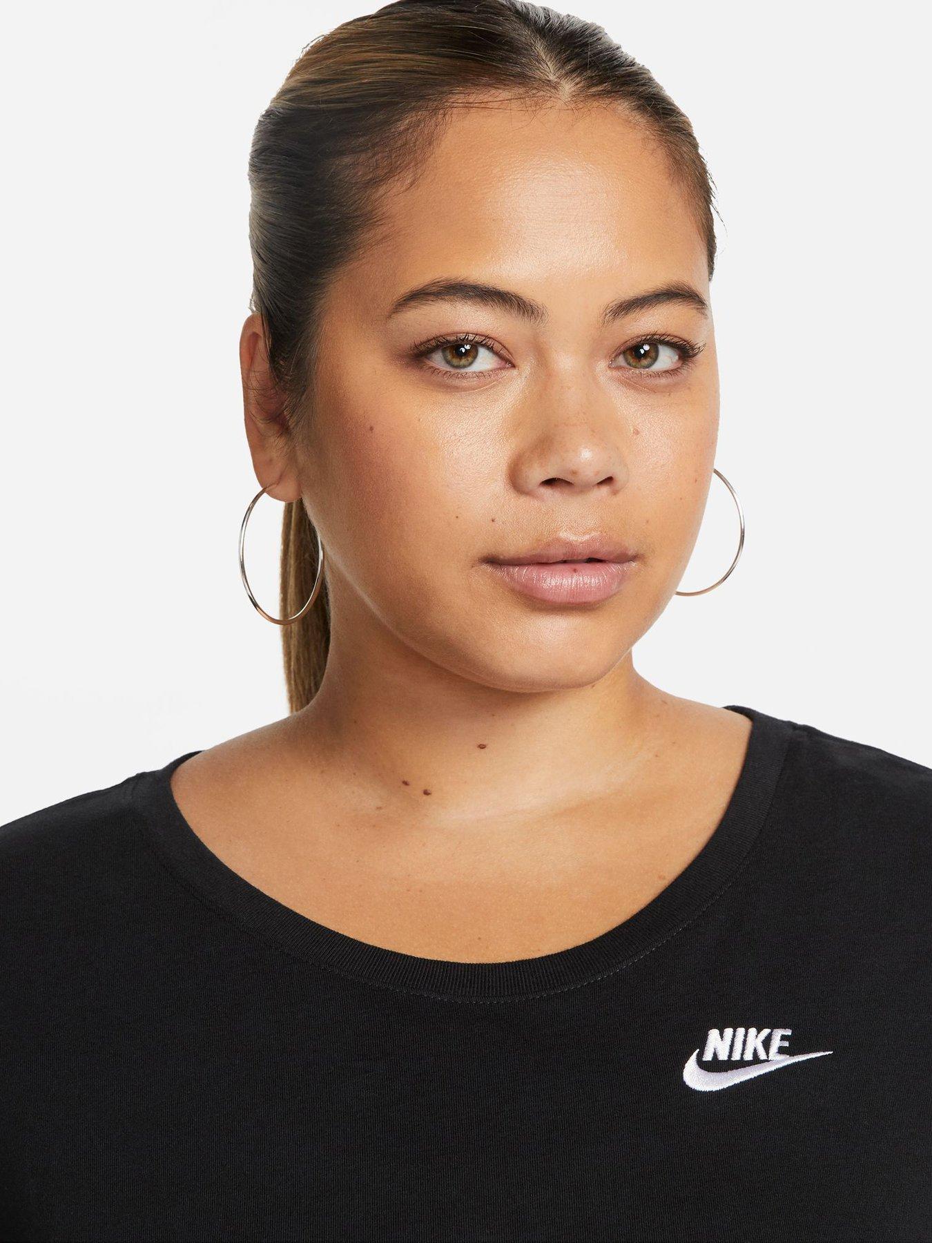 Image 4 of 5 of Nike Womens Sportswear Club Plus Short Sleeve T-Shirt - Black