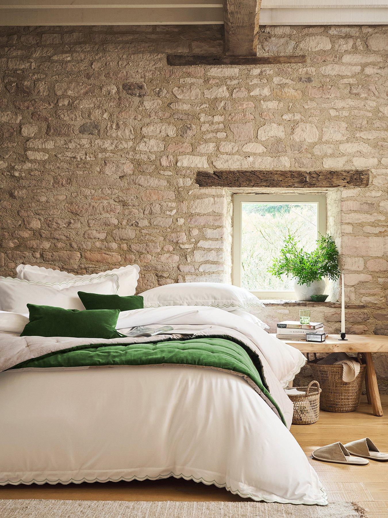 Christy Scallop Edge Duvet Set- Super King