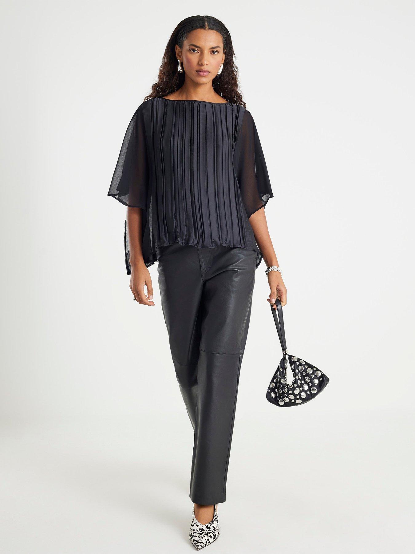 Image 3 of 4 of River Island Batwing Crinkle Front Top - Black