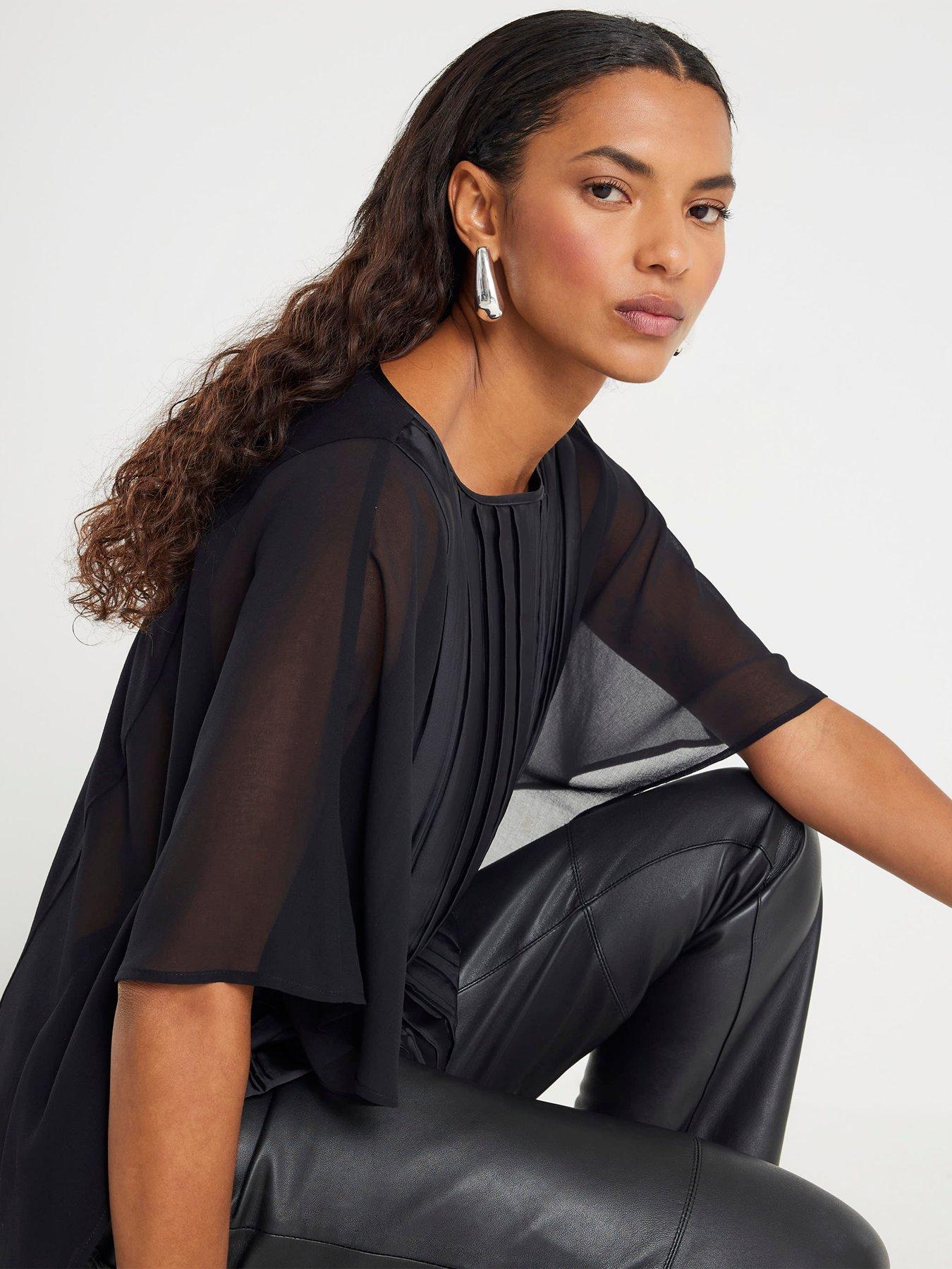 Image 4 of 4 of River Island Batwing Crinkle Front Top - Black