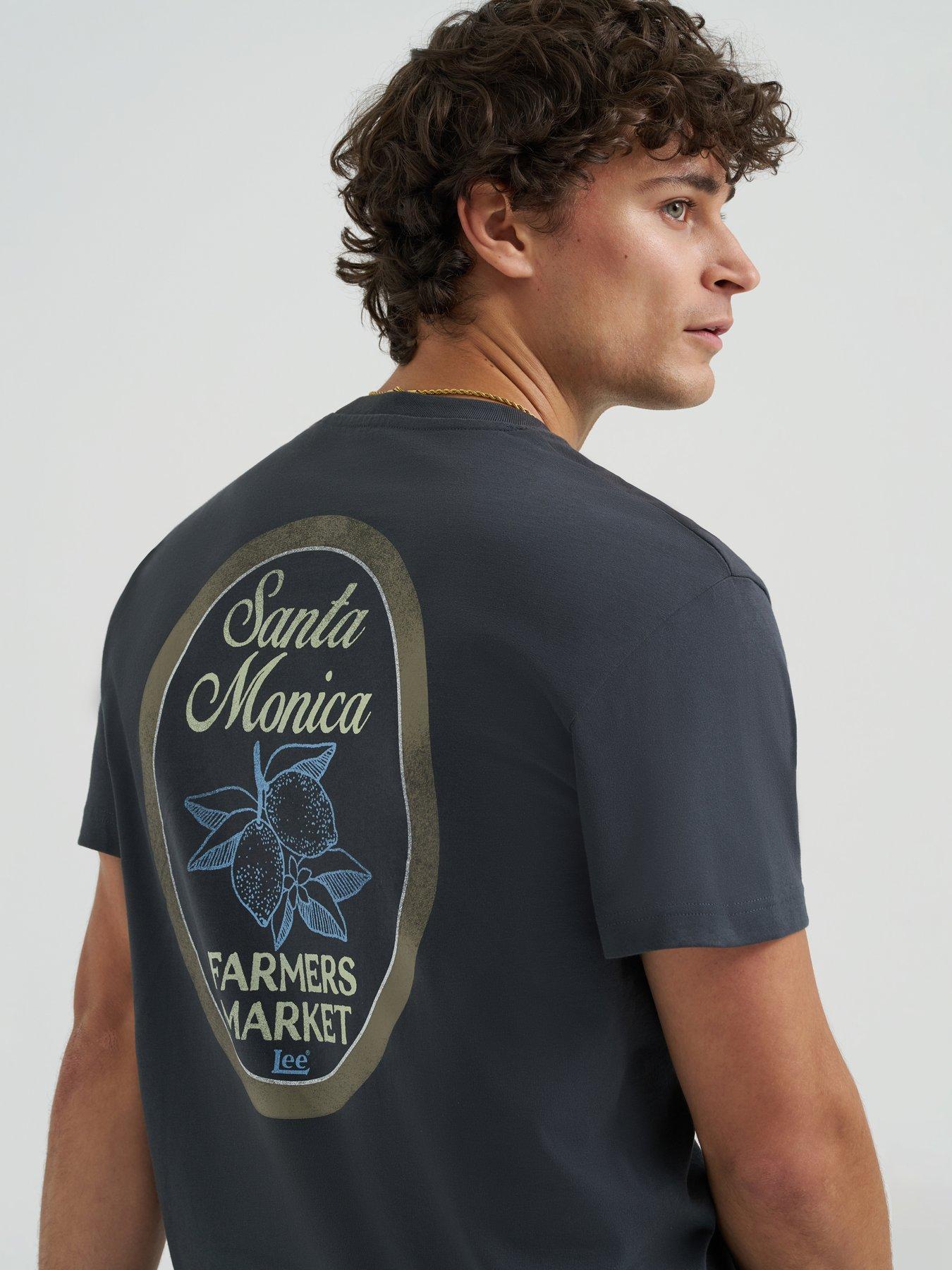 Image 4 of 6 of Lee Essential Back Graphic Relaxed Fit T-Shirt - Black