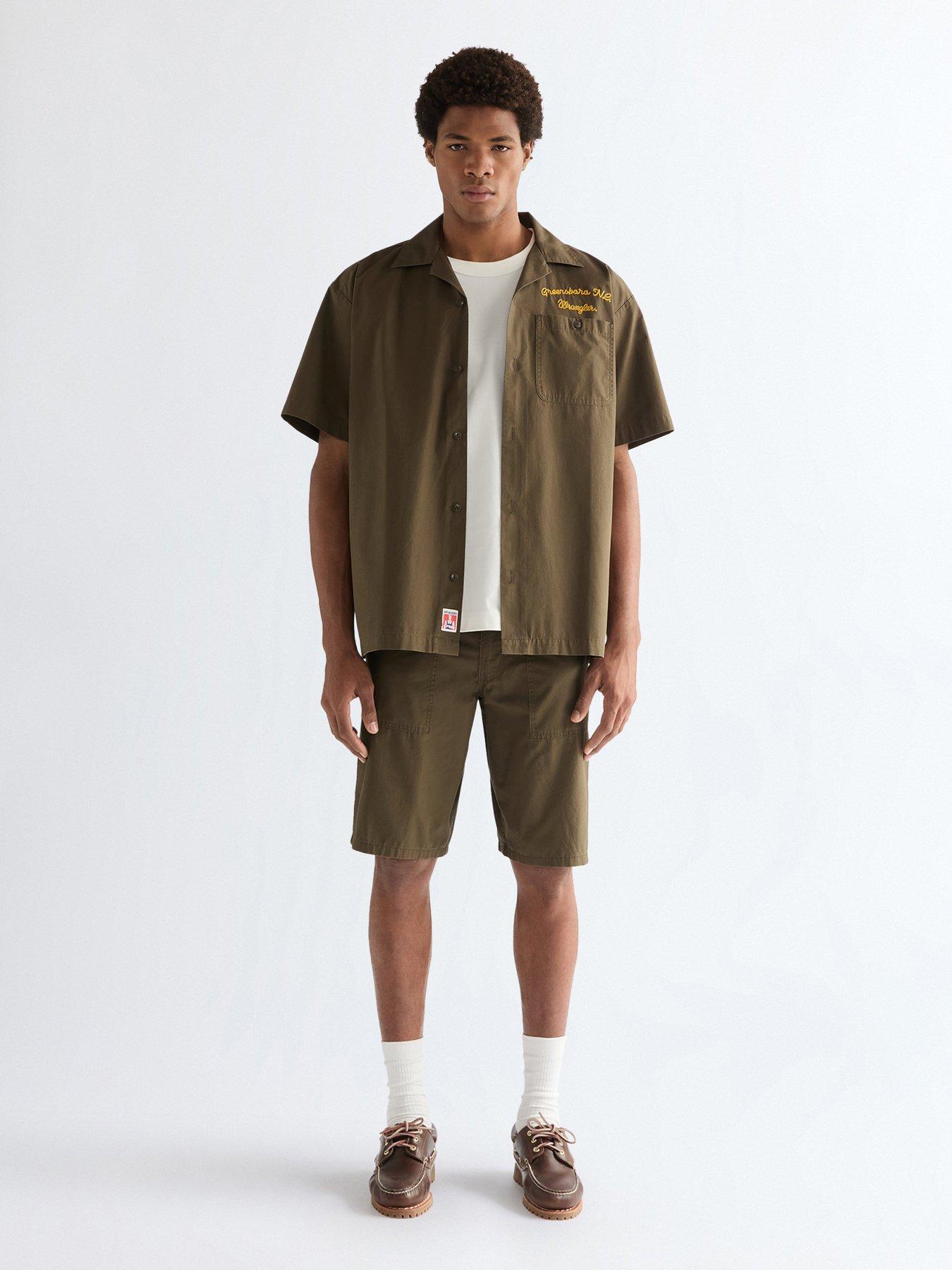 Image 3 of 5 of Wrangler Utility Short Sleeve Shirt - Khaki