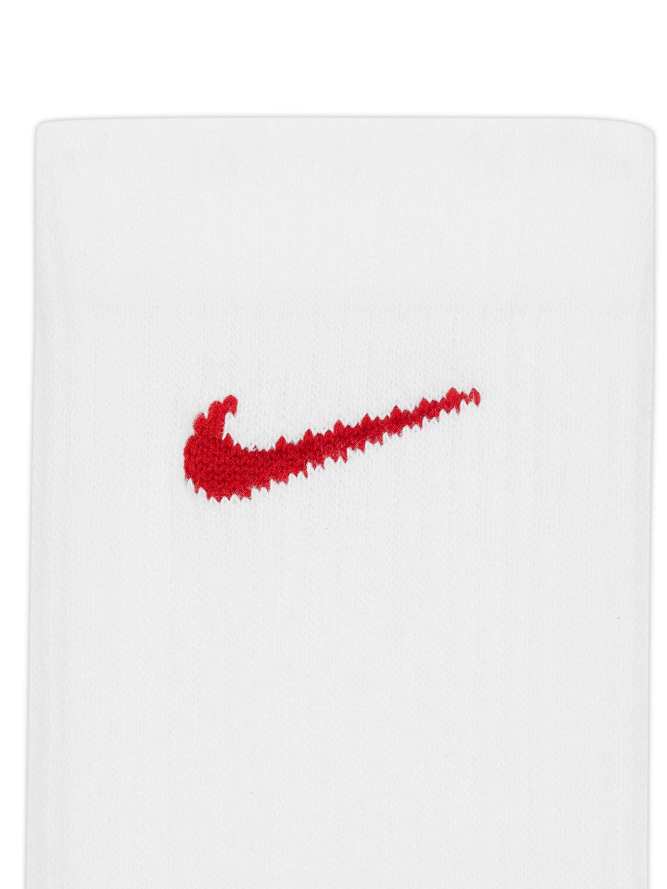 Image 4 of 4 of Nike Unisex Everyday Elevated Crew Socks 3 Pack - White