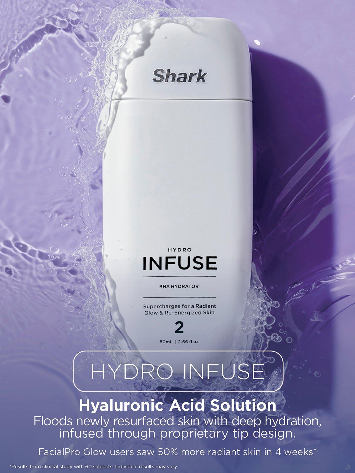 Image 7 of 7 of Shark FacialPro Glow + Depuffi at&nbsp;home&nbsp;facial - Spa Purple