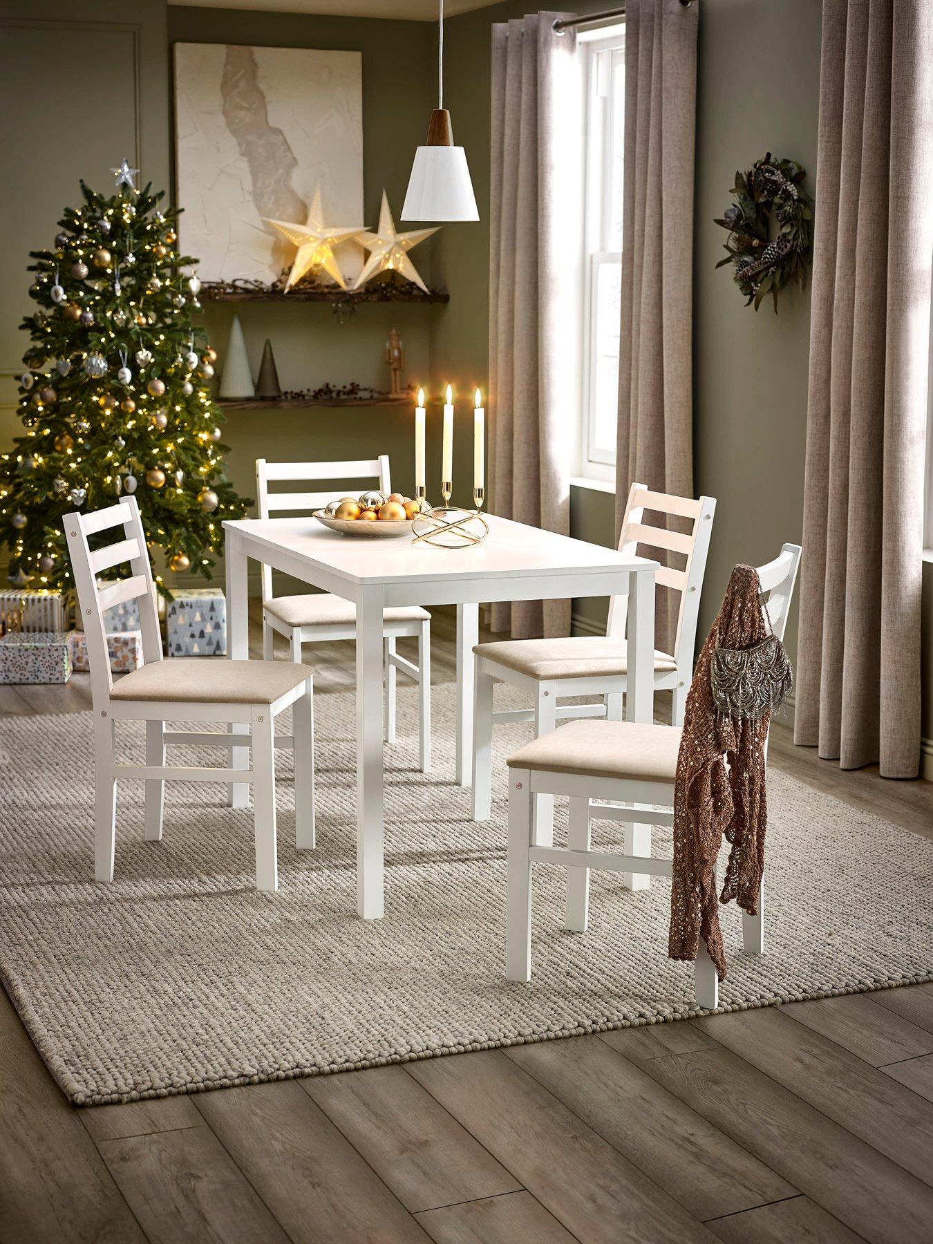 Julian Bowen Keats Dining Table With 4 Chairs