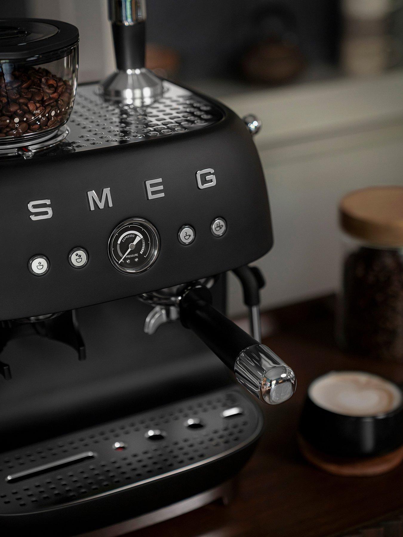 Smeg EGF03 Espresso Coffee Machine with grinder Matte Black Very