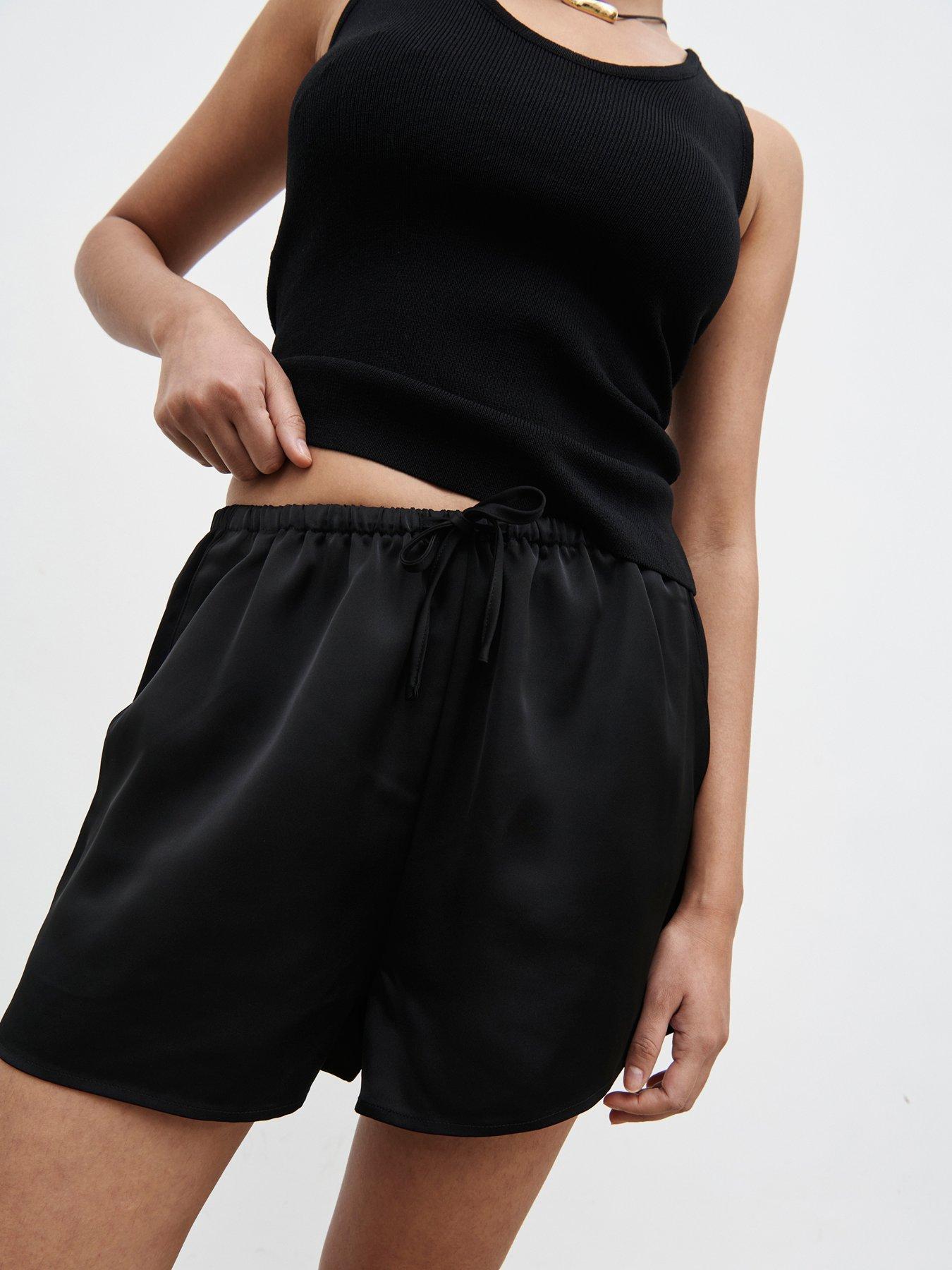 Pretty Lavish Breya Satin Drawstring Co-ord Short - Black