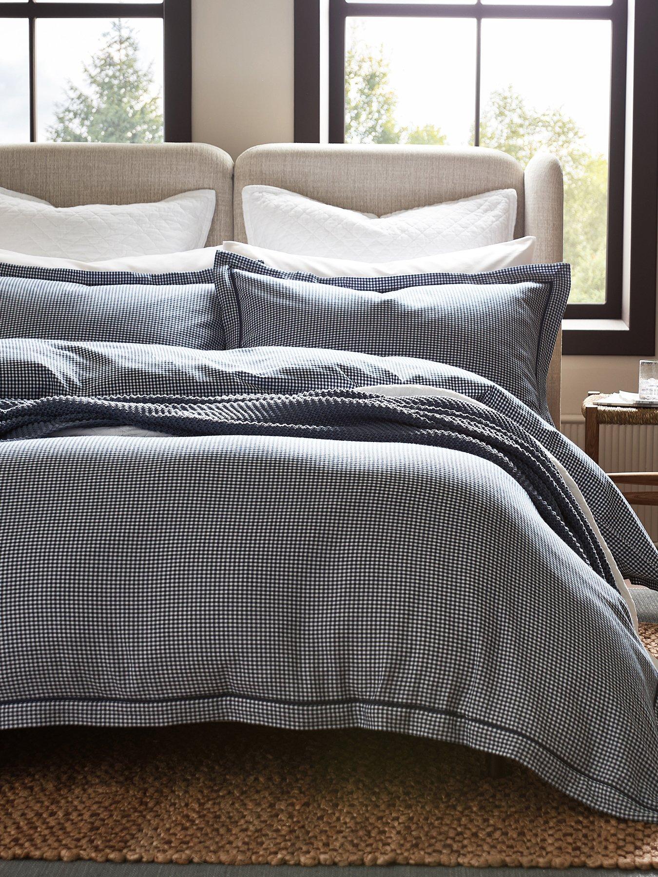 Image 3 of 3 of Christy Gingham Oxford Duvet Set- King
